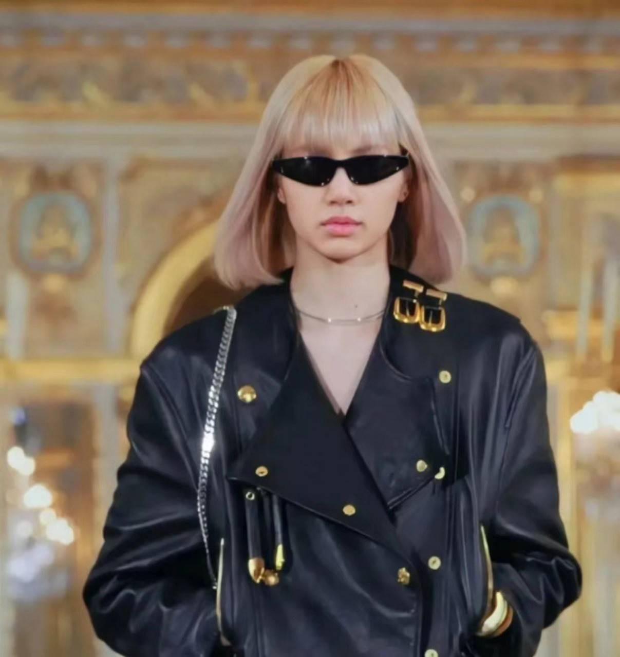 แว่นตาลิซ่า Celine Sunglass เกรดท็อปออริ 1:1 สลับแท้ ใช้งานต่างประเทศได้ ภาพถ่ายจากงานขายจริง สวยแบบตะโกน มาพร้อมอุปกรณ์ครบเซ็ท