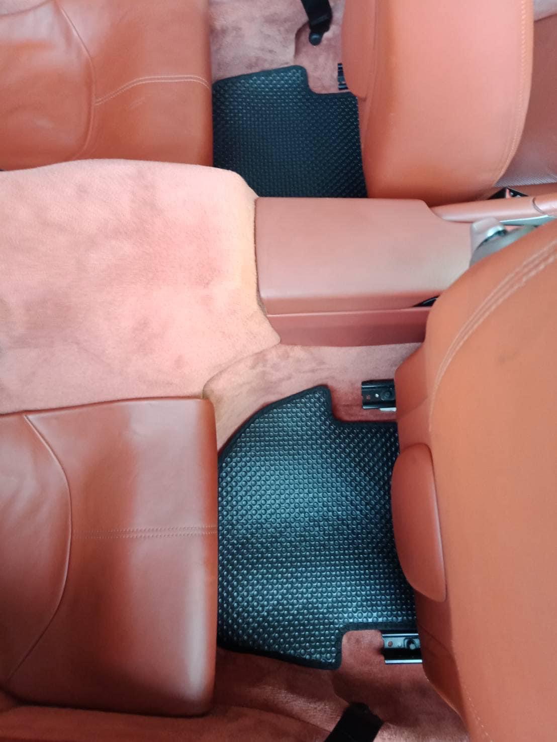 ยางปูพื้นรถยนต์ PORSCHE 911 Carrera พรมกระดุม ปอร์เช่ 911 คาร์เรร่า เข้ารูป 4ชิ้น