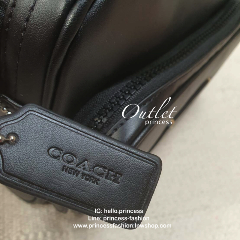COACH Academy Sport Crossbody Bag กระเป๋าสะพาย crossbody สำหรับคุณผู้ชาย วัสดุหนัง ขนาดกำลังดี แบ่งช่องใช้งานเป็นสัดส่วน ทั้งภายนอก และภายใน ใส่ wallet ยาว mini iPad และของใช้ได้จุ กเานหลังมีอีก 1 ช่อง พร้อมสายสะพายยาว style sport ปรับได้ค่ะ