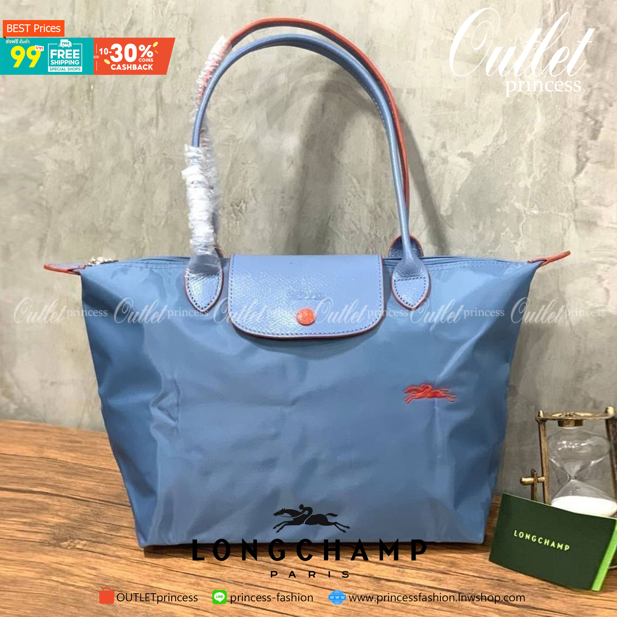 Longchamp LE PLIAGE Club (พร้อมส่ง 8 สี) TOTE BAG S กระเป๋ารุ่นยอดนิยม ที่สาวๆ ต้องมีไว้เก็บไว้สักใบ ด้วยตัวน้ำหนักกระเป๋า Longchamp เบาแสนเบา แต่จุของได้เยอะมาก สำหรับลุคทางการกึ่งลำลอง แฝงความสบาย ยามเดินทาง จุดเด่นอย่างหนึ่งของ กระเป๋าก็คือ สามาถพับเก็