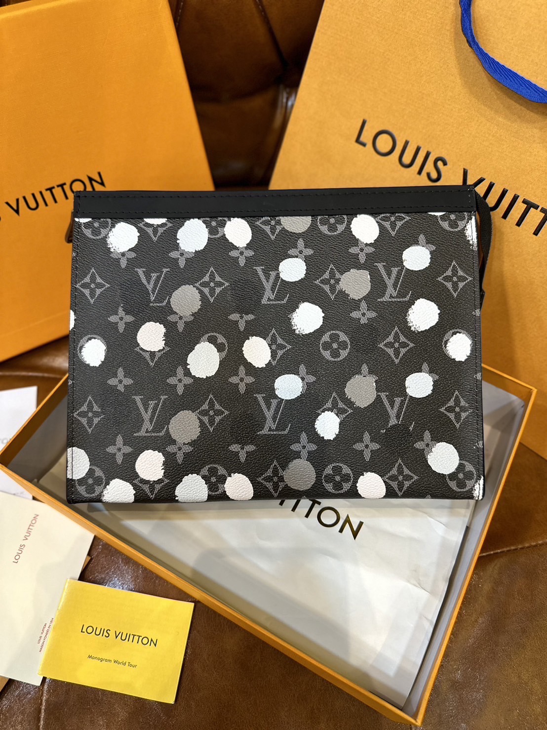พร้อมส่ง 15 แบบ LV Pochette Voyage MM / LV Clutch กระเป๋าถือทรงคลัช ทรงพอช เกรดออริ สลับแท้ 1:1 ใช้ต่างประเทศได้ ใช้ได้ทั้งชายหญิง