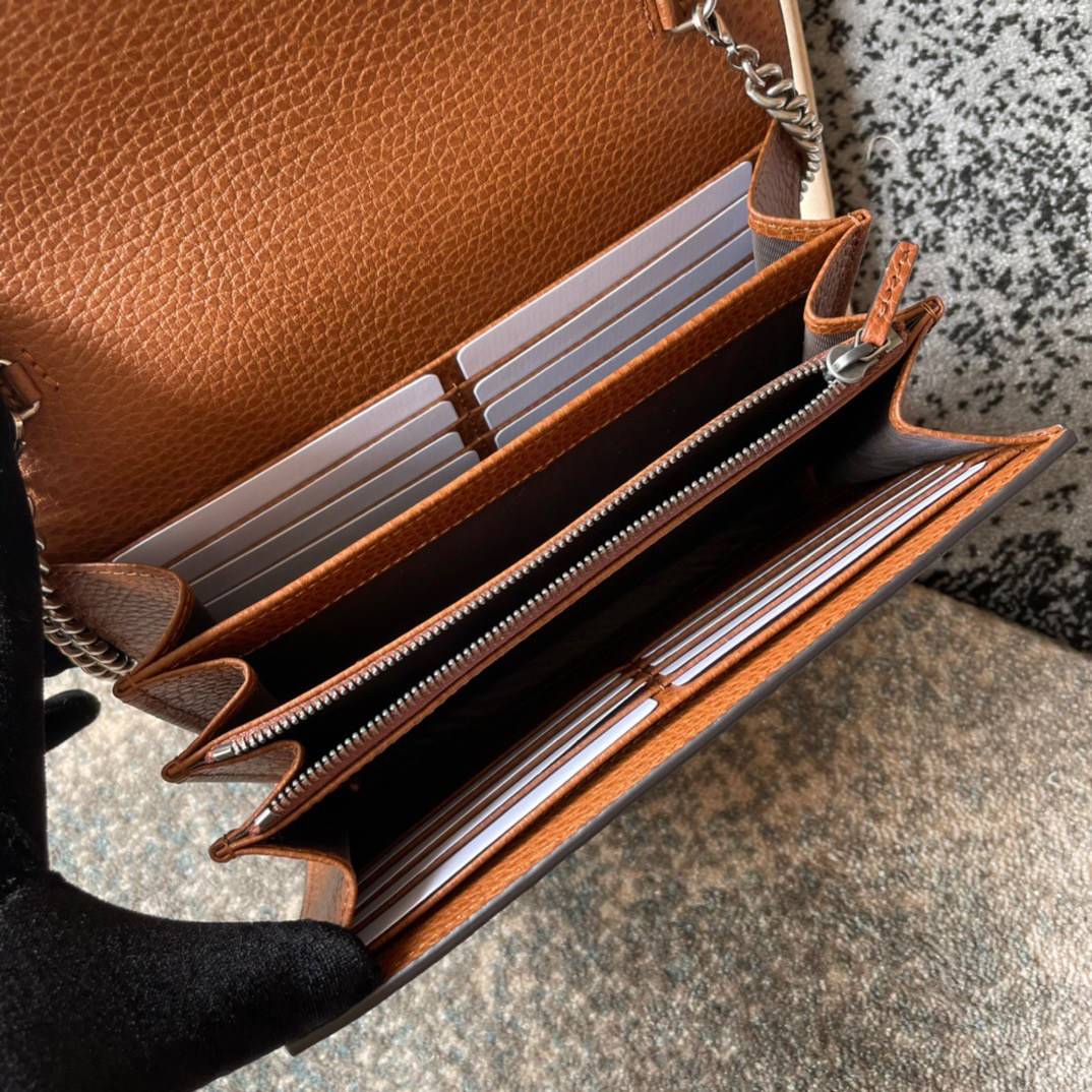 หนังแท้ Gucci Dionysus Mini Chain Bag In GG Jacquard Denim / Gucci Denim Dionysus / Gucci Dionysus Woc พร้อมส่งที่ไทย เกรดเทพออริจินอล กระเป๋าสะพายข้างเดนิมสลับหนังแท้เกรดดีที่สุด เกรดหนังดีที่สุดยิ่งใช้หนังยิ่งสวย โทนสีน่าใช้มากก มาในดีไซน์คลาสสิคเรียบหร