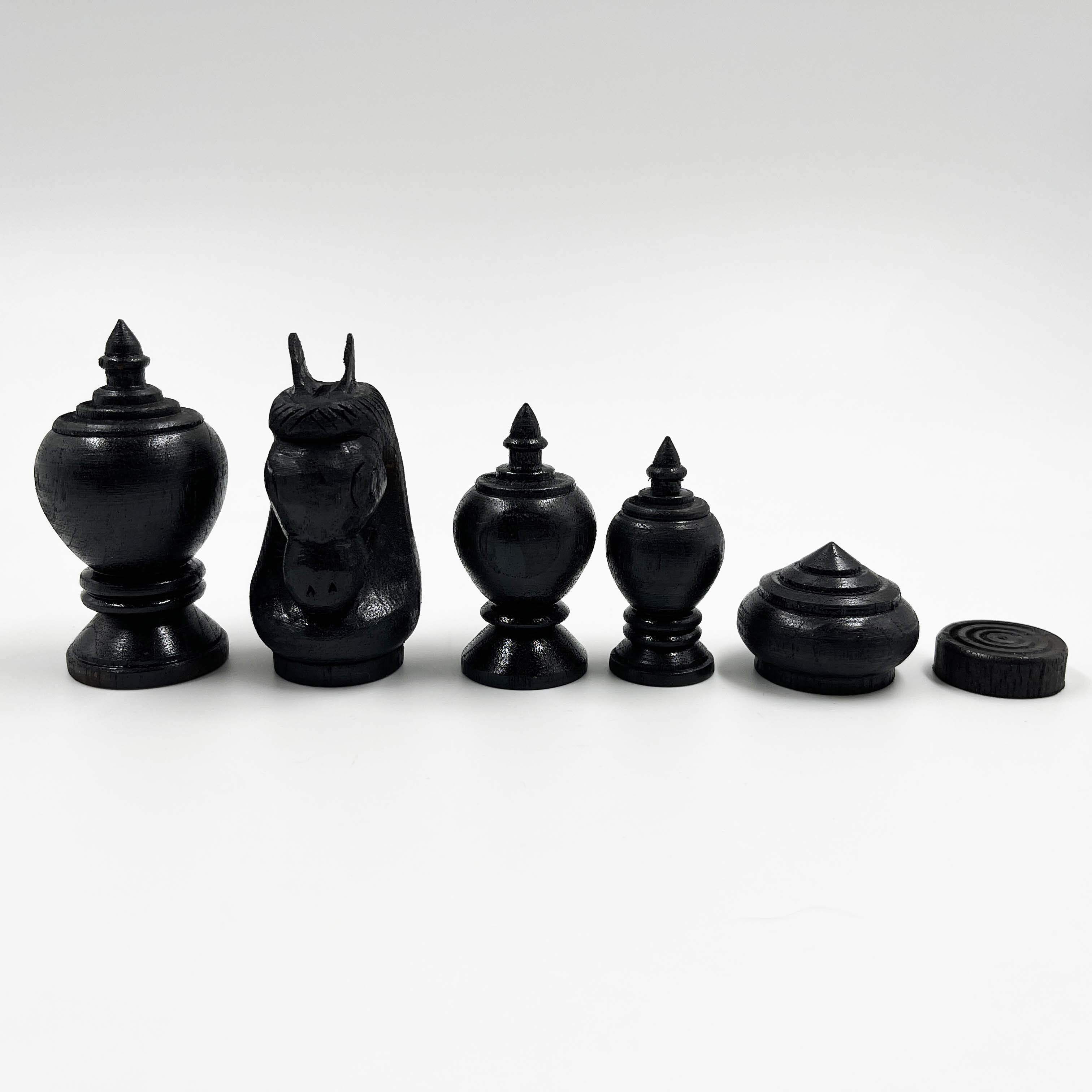 ตัวหมากรุกไทยไม้สักชุดสหัสเดชะ