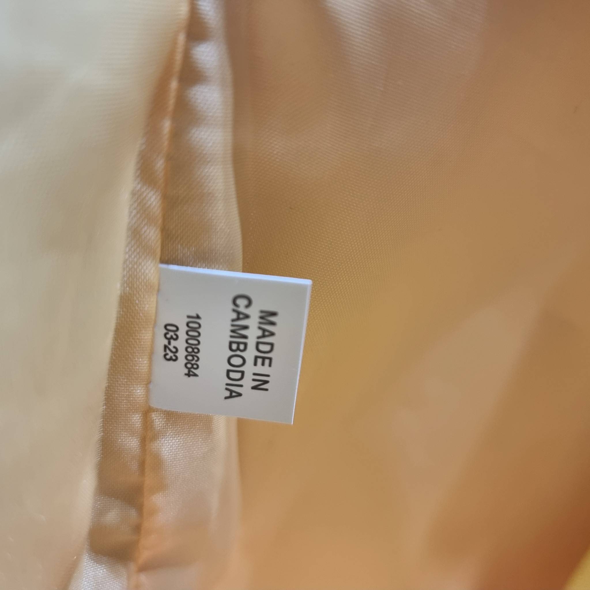 TORY BURCH Ella Chain Tote Bag / TORY TOTE NYLON BAG พร้อมส่ง 4 สี กระเป๋าสะพายทรงโท้ทใบใหญ่ จุของไปเลยแน่นๆ รูปทรงคลาสสิคชวนใช้ โดดเด่นด้วย patch โลโก้ แนะนำรีบสั่งใช้ไปสวยก่อนใครได้เลยน้า