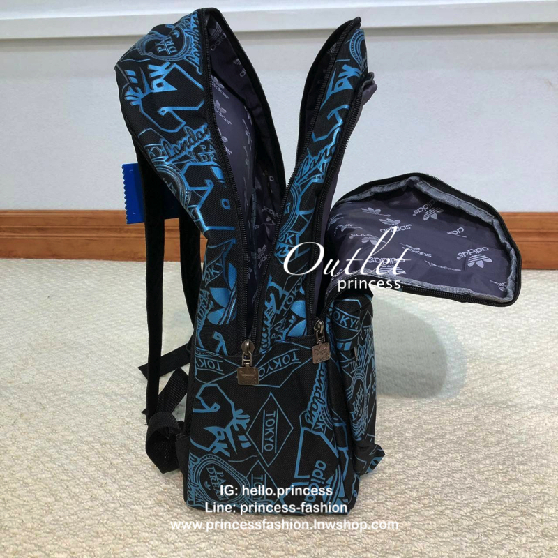 Adidas Backpack มีช่องสำหรับใส่ Notebook , Tablet ในตัวกระเป๋า สายเป้ และด้านหลังบุผ้าตาข่ายนุ่ม รองรับหลัง รูปแบบสวยทันสมัย รองรับทุกการใช้งาน เป็นกระเป๋าเป้นักเรียน-เป้กีฬา-สะพายเที่ยวชิลๆเลยค้า