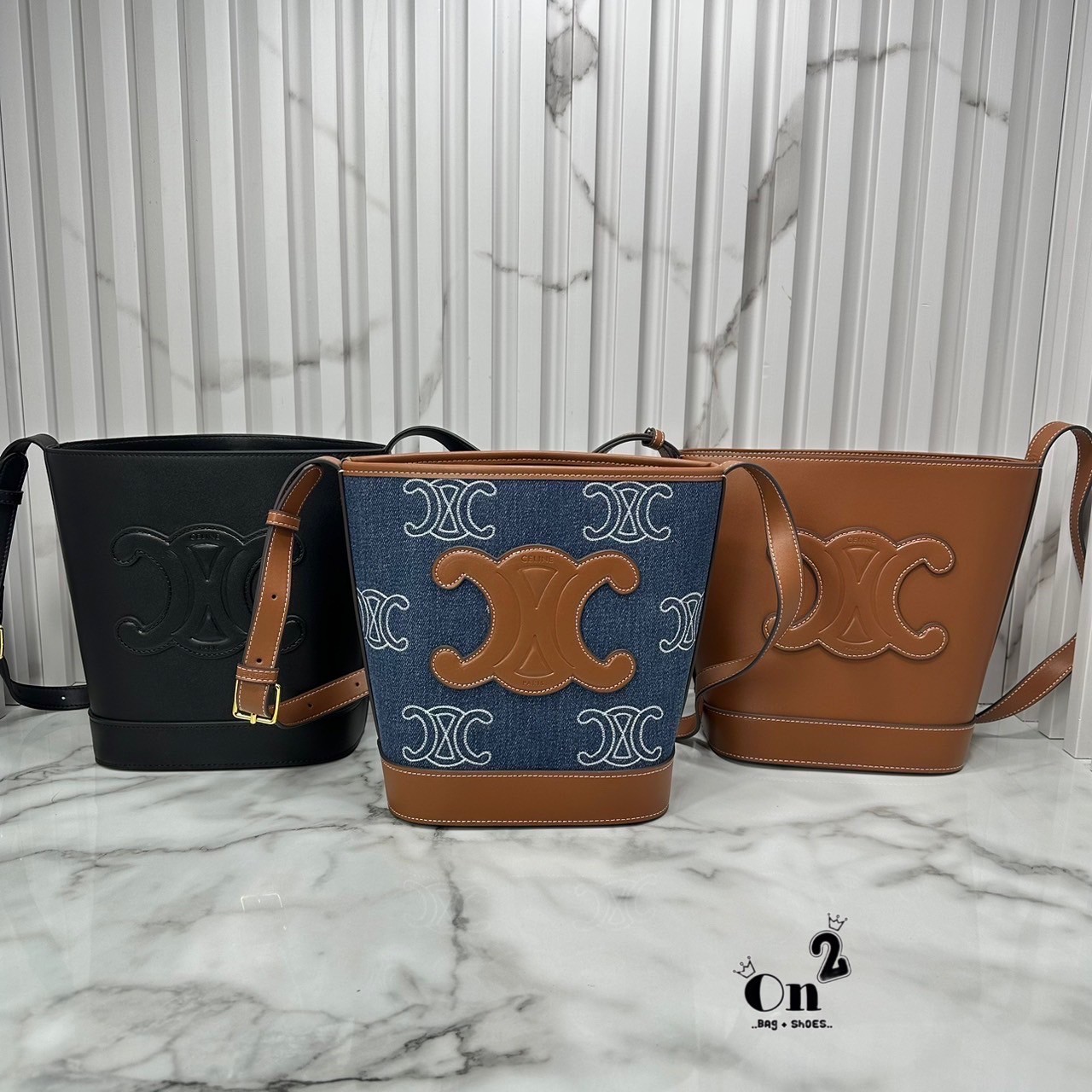 CELINE Bucket Cuir Triomphe Bag กระเป๋าสะพายทรงถัง ใช้งานง่ายที่สุด สายสะพายในตัว ปรับใช้ได้เลย หนังเรียบหรู 🧡 เกรดท็อปไฮเอน ใช้งานต่างประเทศได้