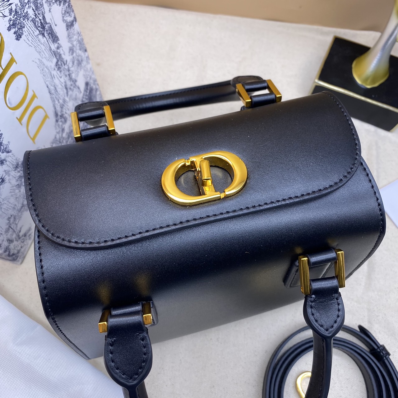 DIOR SMALL BOSTON BAG Black Box Calfskin / DIOR Box Bag พร้อมส่ง กระเป๋าสะพายทรงกล่อง New for Winter 2023 คอลผู้ดี สวยหรู ตอบโจทย์และแมทช์ได้กับทุกลุคทุกสไตล์