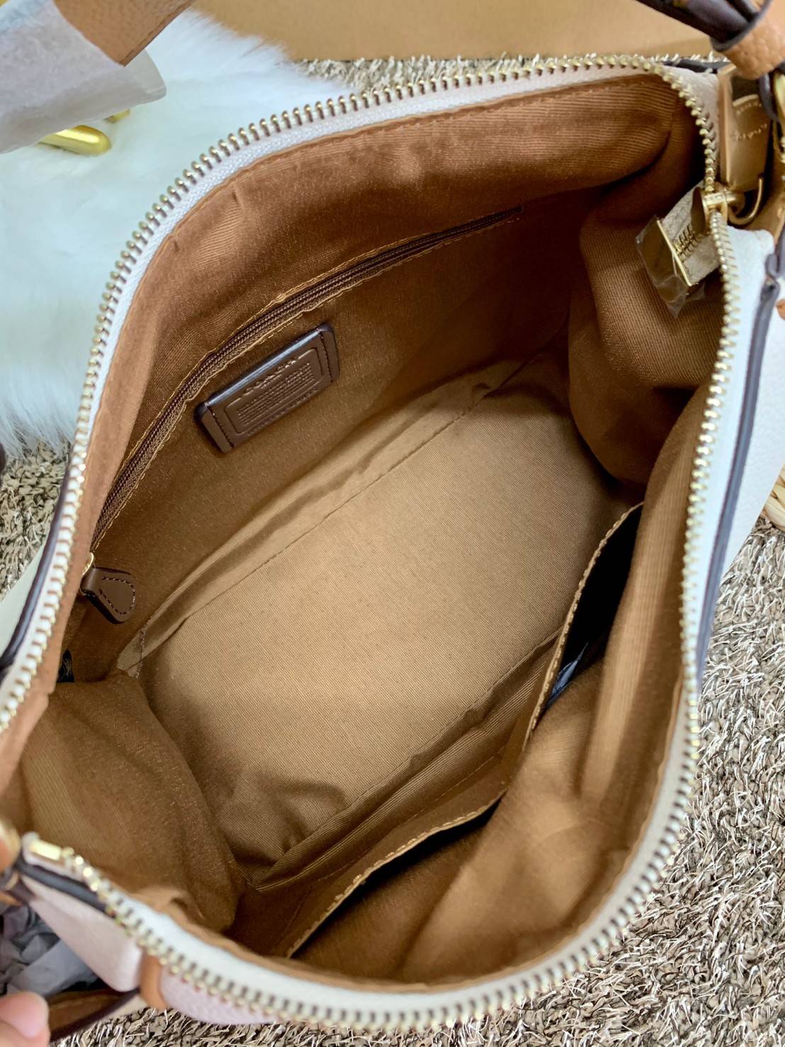 สินค้าออกใหม่ พร้อมคอลเลคชั่นสีใหม่ล่าสุดค่ะ! COACH RORI SHOULDER BAG ((C2855)) พร้อมส่งที่ไทย สวยก่อนใครแน่นอนค่ะ! กระเป๋าสะพายไหล่ หนังแท้ชั้นดีที่สุด หนังนิ่ม ทรงสวย หลงรักแน่นอนค่ะ😘