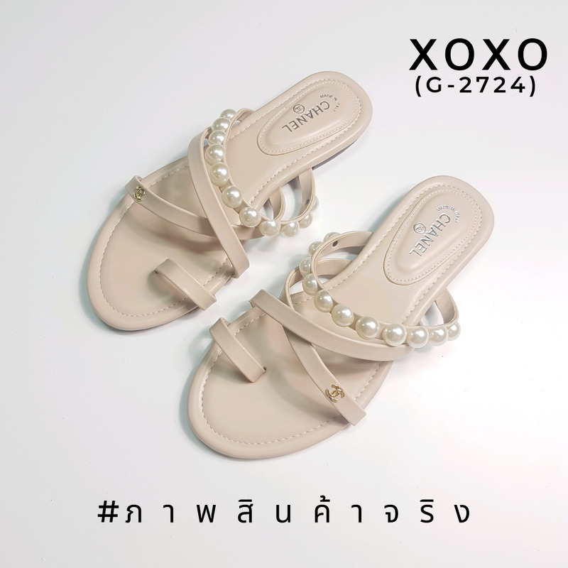 Chanel Sandels with Pearl แตะ สวม ชิคๆ วัสดุหนัง PU สวมโป้งคาดครอสเอ็กซ์ ด้านบนแต่งไข่มุกสวยละมุน พร้อมติดอะไหล่โลโก้แบรนด์