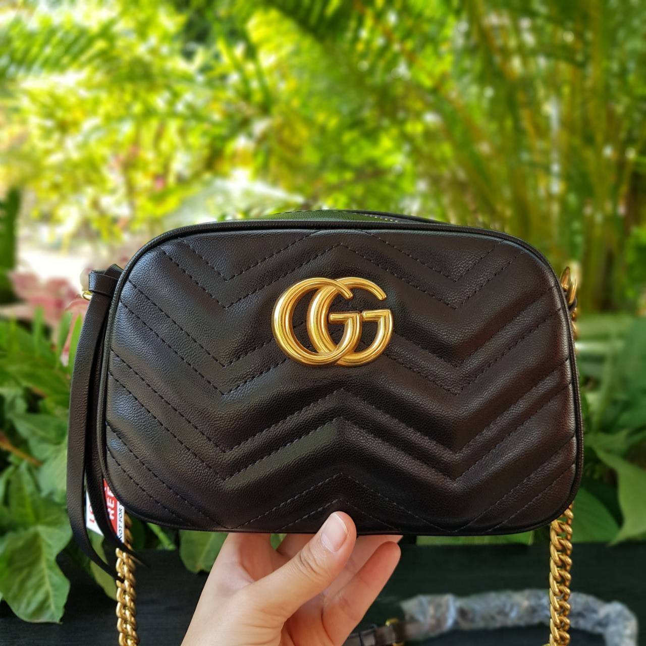 GUCCI GG Marmont small matelassé shoulder bag กระเป๋าสะพายครอสบอดี้ คอลเลคชั่นสุดหรู ใช้งานง่าย เข้าได้กับทุกลุค