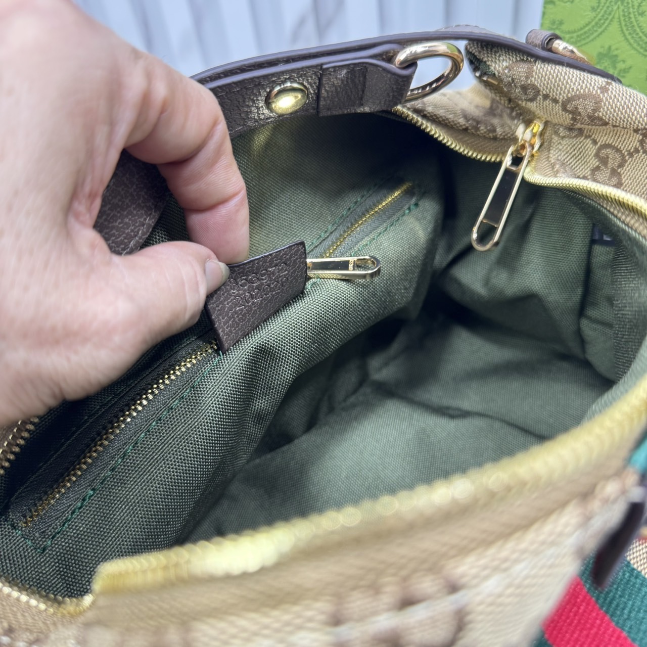 ORI หนังแท้ | GUCCI GG Ophidia Large Shoulder Bag / Gucci Hobo Bag ใหม่ล่าสุด จากเทศกาล Gucci Cruise 2026 กับกระเป๋าถือทรงโฮโบ พร้อมสายสะพาย ยังคงเป็นคอลเลคชั่นตัวเด่น สวยสะบัด! ดีไซน์ทรงยอดฮิตติดกระแสสุดๆ