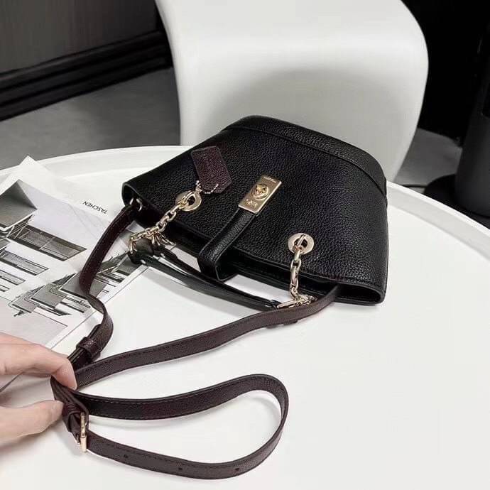 COACH Lane Bucket Bag In Signature Canvas C8597 C8399 พร้อมส่งที่ไทย