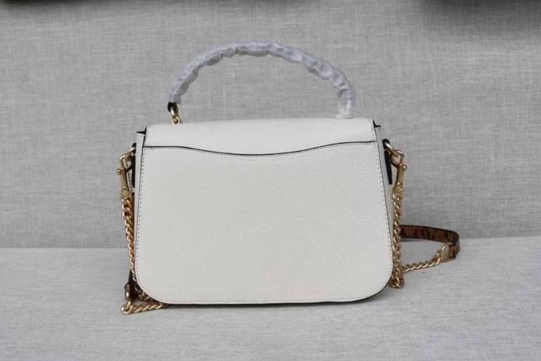 COACH MARLIE TOP HANDLE SATCHEL BAG (COACH C1765) กระเป๋าหิ้ว//สะพายข้าง//สะพายครอสบอดี้ร์ได้ หนังแท้สวยงามค่ะ เปิดปิดกระเป๋าแบบหมุนล็อคใช้งานง่าย ภายในโล่งสามารถใส่กระเป๋าเงินใบยาวได้;ของจำเป็นได้ครบค่ะ;มีช่องซิปและช่องโล่งให้ใส่ของจุกจิกนะคะ มาพร้อมสายส