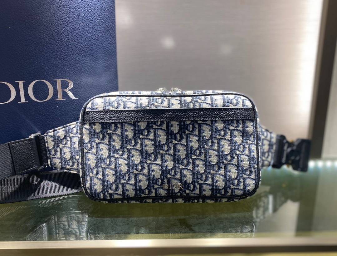 หนังแท้ DIOR BEIGN AND OBLIQUE JACQUARD WAIST BAG / DIOR Belt Bag พร้อมส่งที่ไทย งานหนังแท้และผ้าแจ็คการ์ดออริจินอล ภาพสินค้าถ่ายจากงานขายจริง ใช้งานต่างประเทศได้