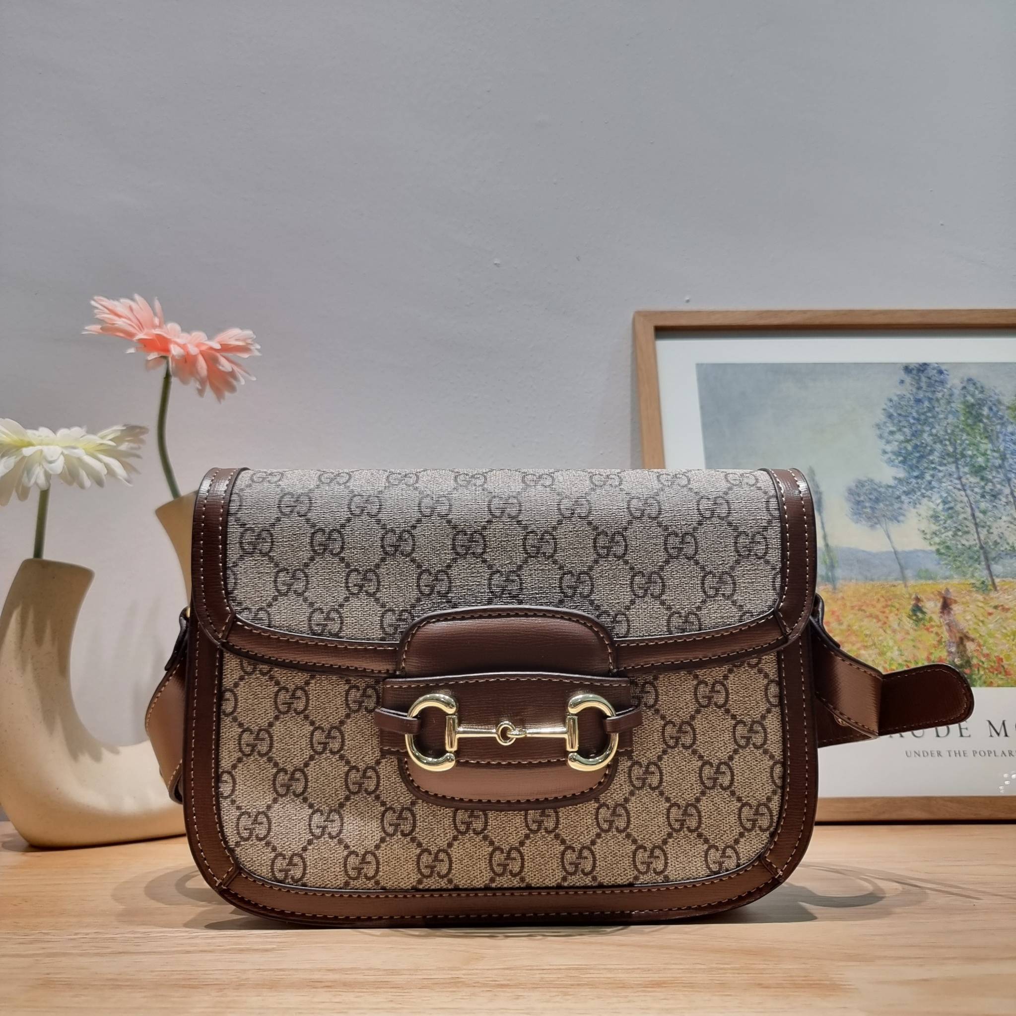 Gucci horsebit 1955 shoulder bag / GUCCI BAG พร้อมส่ง 5 สี กระเป๋าสะพายไหล่/สะพายข้างทรงคลาสสิค สวยผู้ดี ดารา เซเลปใช้กันเพียบ สวยอยู่ทรง มากี่รอบก็ไม่เคยพอ!! รุ่นเด็ดสุด!! ฮ็อตสุด!! ให้สิบว้าวไปเลย