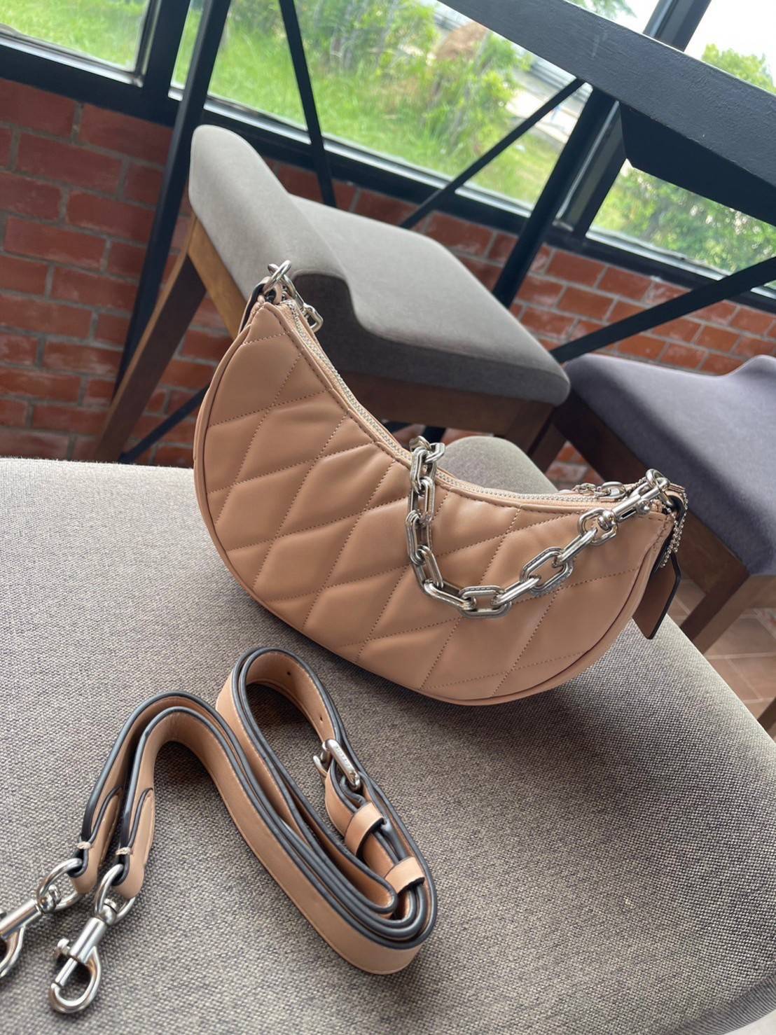 พร้อมส่ง 4 สี COACH CP148 MIRA SHOULDER BAG WITH PILLOW QUILTING กระเป๋าสะพายดีไซน์สวย 🧡 เกรดท็อปออริจินอล 1:1 สลับแท้ เกรดดีสุด ใช้งานต่างประเทศได้