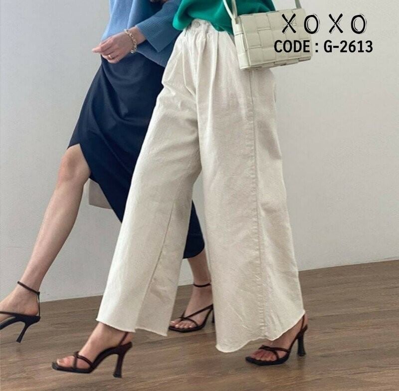 งานคัชชู ทรงเปิด พื้นเก๋ ขยักโค้งด้านหน้า วัสดุหนัง PU น้ำหนักเบา ไค้วด้านหน้าสลับ มีสายยาว พันทบข้อเท้า แมทส์ชุดง่าย ใส่กับชุดได้หลากหลาย