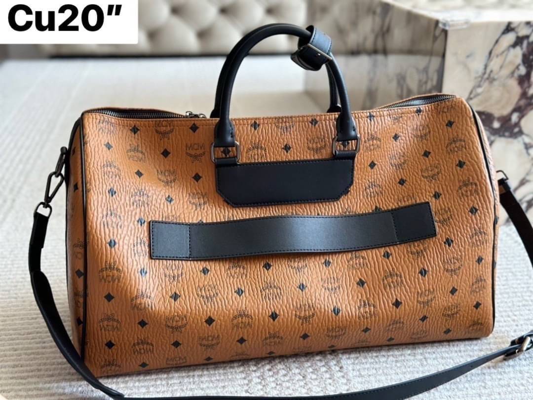 ORI | M.C.M NOMAD WEEKENDER / M.C.M Travel Bag กระเป๋าเดินทางใบใหญ่ ดีไซน์คลาสสิคสายสปอร์ต สายลุย ต้องมารวมกันตรงนี้เลยจ้า ดีไซน์โฉบเฉี่ยว ดูเท่