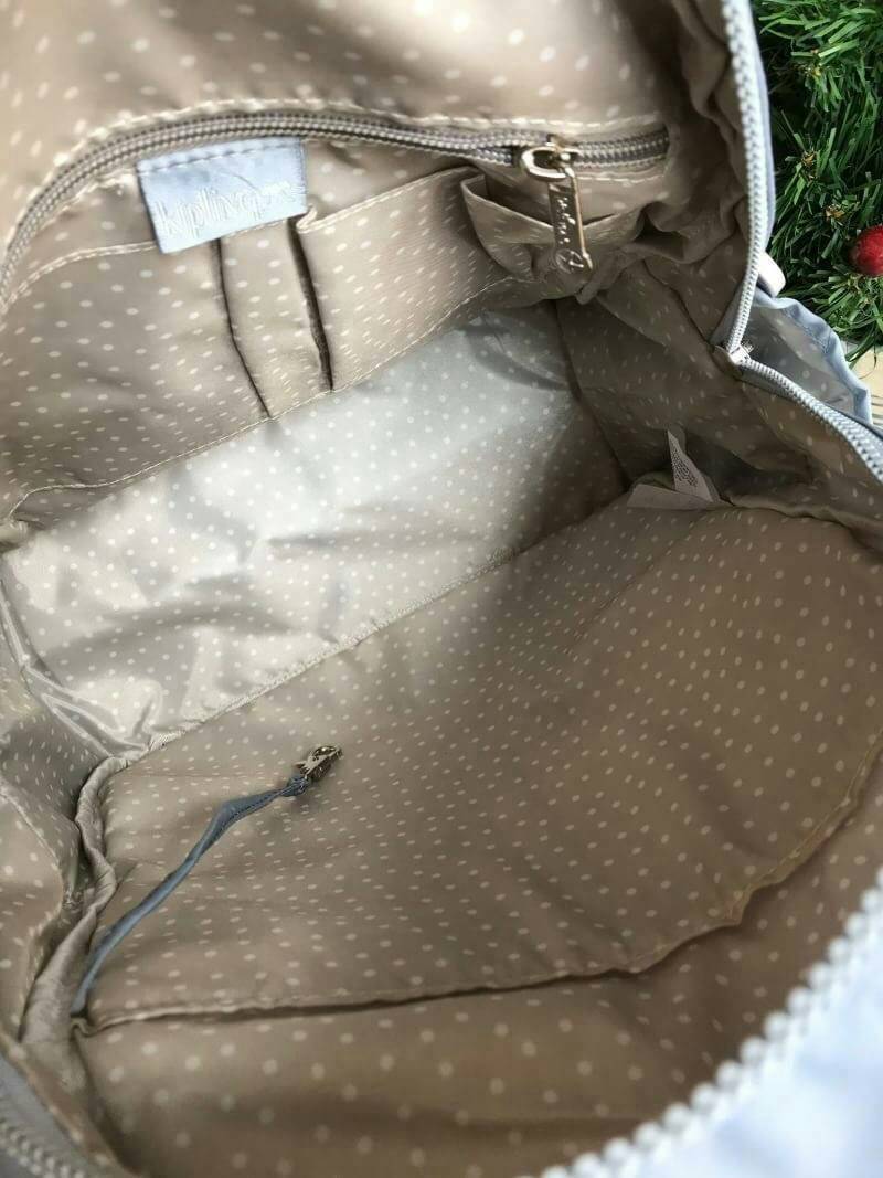 KIPLING IMMIN BACKPACK อีกcollection!ของรุ่นImmin กระเป๋าเป้สะพาย วัสดุPolyamide100% กันน้ำได้ ขนาดกำลังดี ใช้งานได้ทุกวัน เปิดปิดด้วยซิปคู่ ภายในมีช่องแยกเป็นสัดส่วน ประดับพวงกุญแจรุปหัวใจลายหินอ่อน ถอดแยกใช้งานได้ ราคาสุดคุ้มเลยคร้า!!