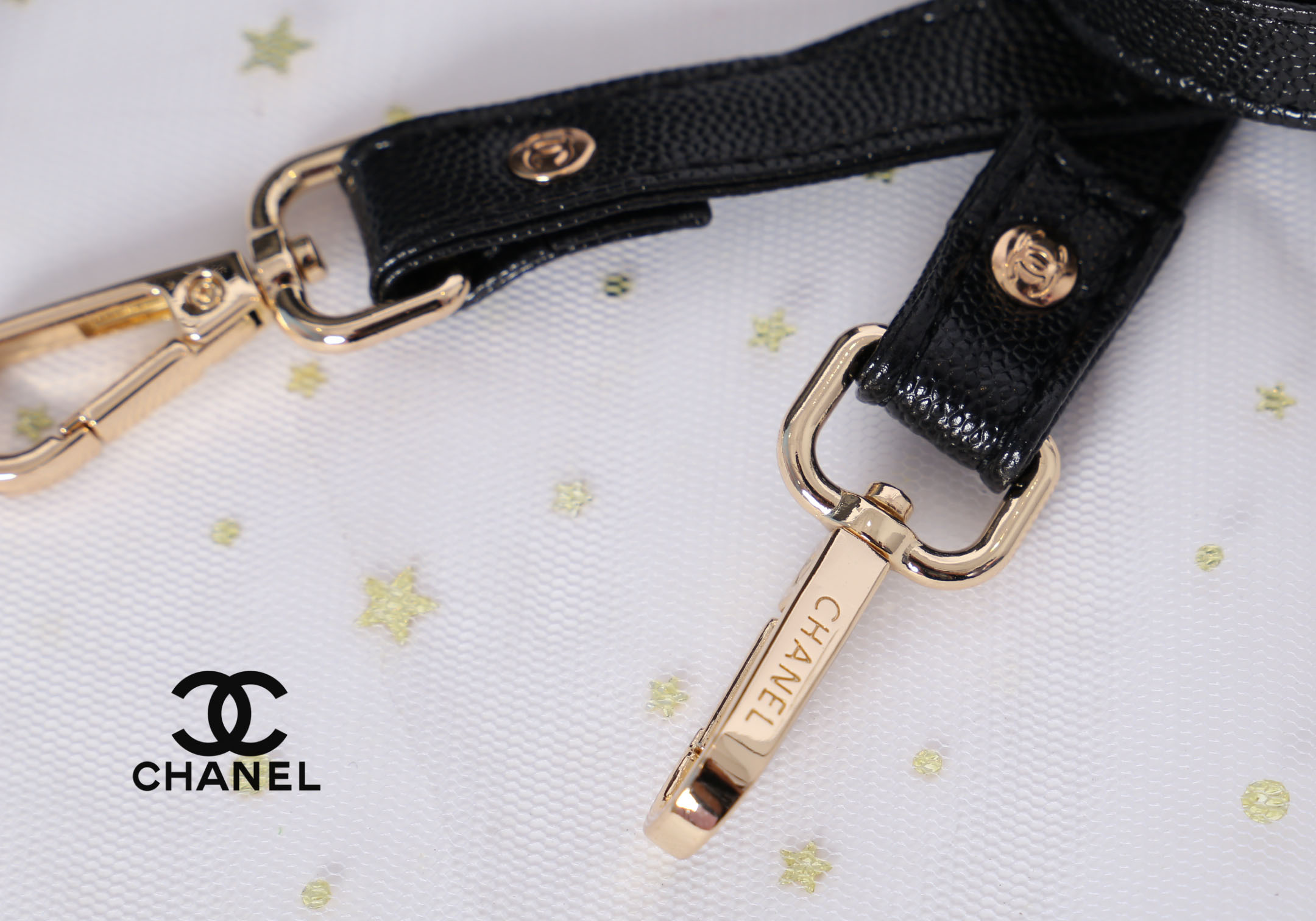 CHANEL Caviar Handbag Crossbody bag / Chanel Shoulder Bag With 2Straps กระเป๋าสะพาย หนังลายคาเวียร์ทั้งใบด้านหน้ามีโลโก้แบรนด์