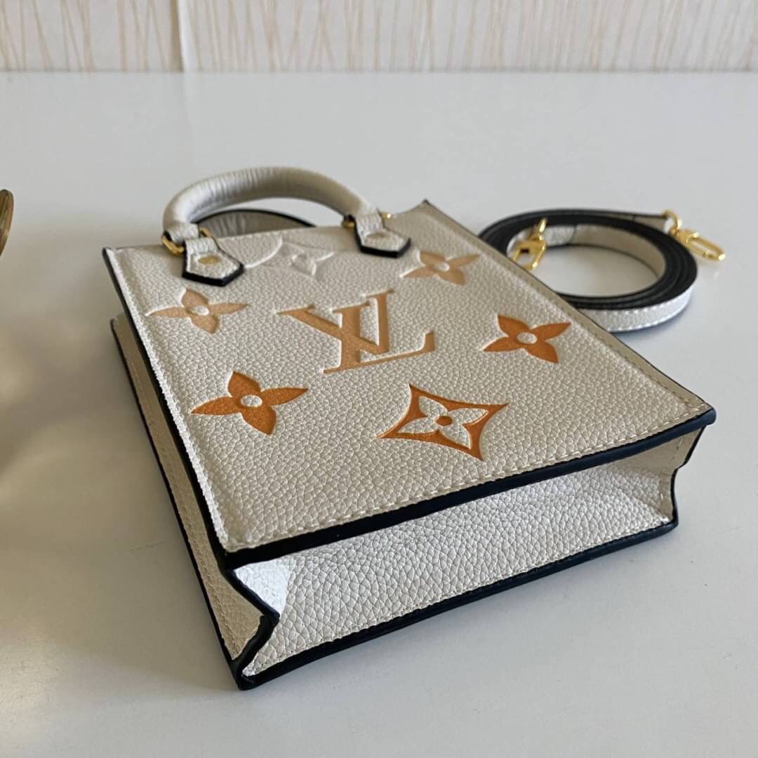 พรีเมี่ยมกิ๊ฟแท้ 100% 】พร้อมส่งที่ไทย!! ที่นี่ที่เดียว Louis Vuitton Mini Tote Bag Pink Pastel งานหนังแท้ทั้งใบ สีพาสเทลสวยละมุนมากค่ะ มีจำนวนจำกัดนะคะ