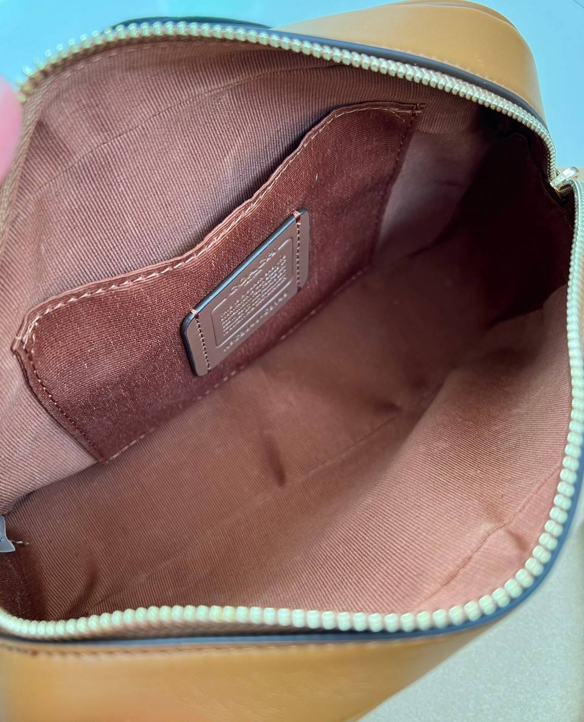 COACH CAMMIE CHAIN SHOULDER BAG IN SIGNATURE (C8149) สวย หรู ดูดี ทางนี้จ้าสาวๆๆ สินค้าต้องมี ห้ามพลาด! 🌟พร้อมส่ง จำนวนจำกัด ก่อนหมด! กับกระเป๋าหิ้วหรือสะพายไหล่ สายสะพายไหล่ในตัวแบบโซ่มีหนังรองบ่า สวยงามมากๆค่ะ