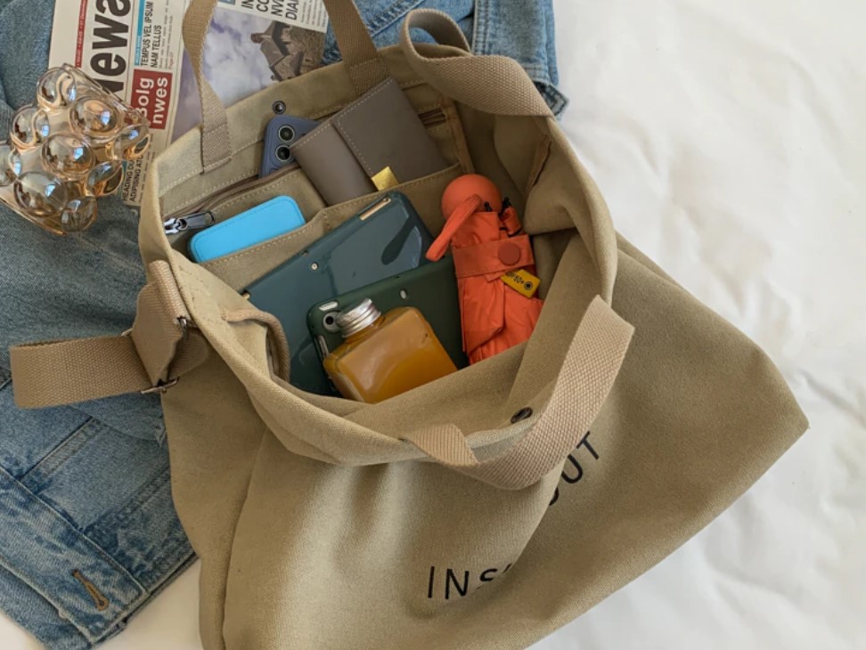 กระเป๋าสะพายผ้าแคนวาส ทรงสี่เหลี่ยม ใบใหญ่ ใส่ของได้เยอะ กระเป๋าผ้าแคนวาส ผู้หญิง สวย ๆ 178669