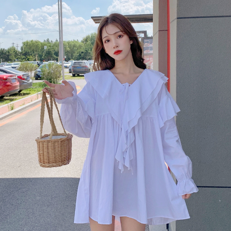พร้อมส่ง 🎀 Momo dress เดรสแขนยาวแต่งระบายกรุยกราย (30690)