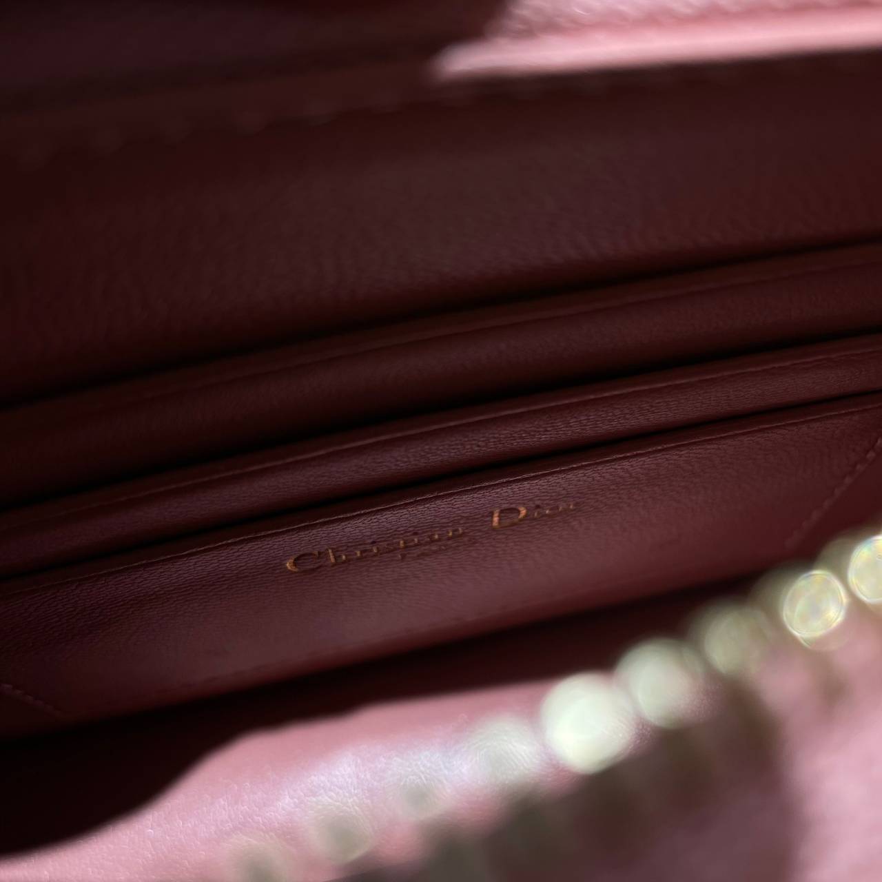 Caro Every Dior Pouch / Dior Clutch Bag Cloud Supple Cannage Leather กระเป๋าทรงคลัชพอช หนังแท้ ทรงเสนห์ผสมผสานดีไซน์ทันสมัยและใช้งานง่ายได้จริงหลายโอกาส เกรดท็อปออริ เทียบแท้ 1:1 ใช้งานต่างประเทศ