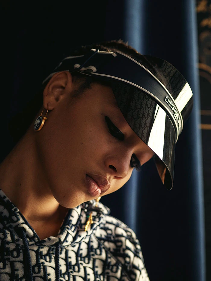 DiorClub V1U Blue Dior Oblique Visor / Dior Sun Visor Cap ภาพสินค้าถ่ายจากงานขายจริงใช้งานต่างประเทศได้