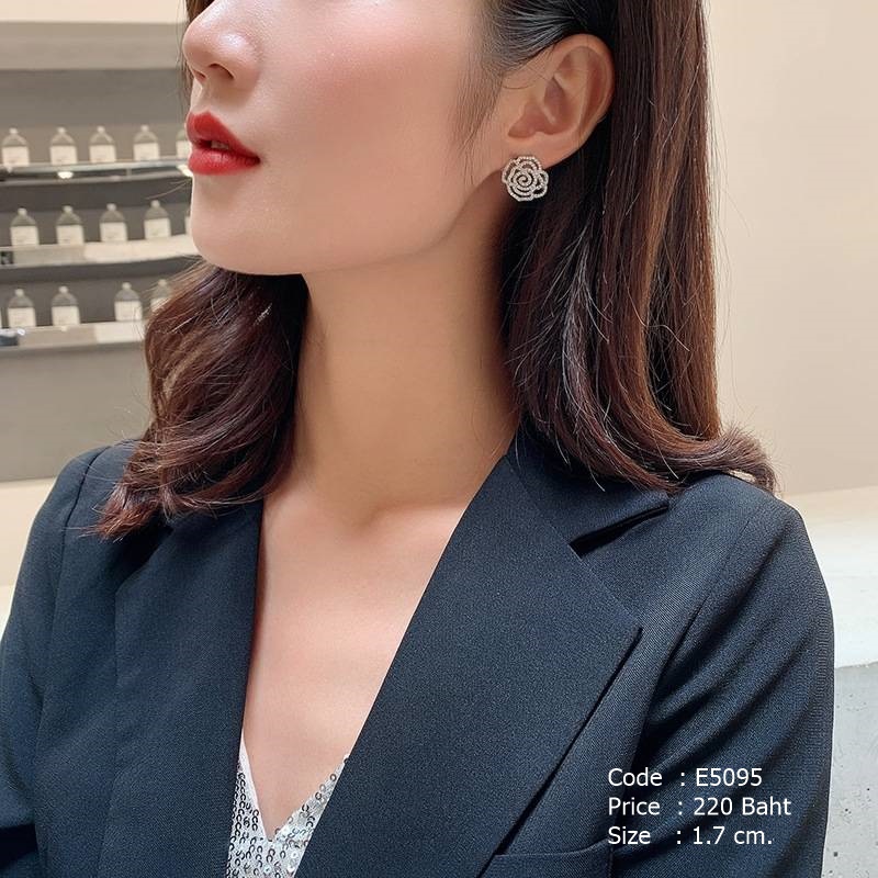 ต่างหูดอกกุหลาบ ฝังเพชรcz งานพรีเมี่ยม