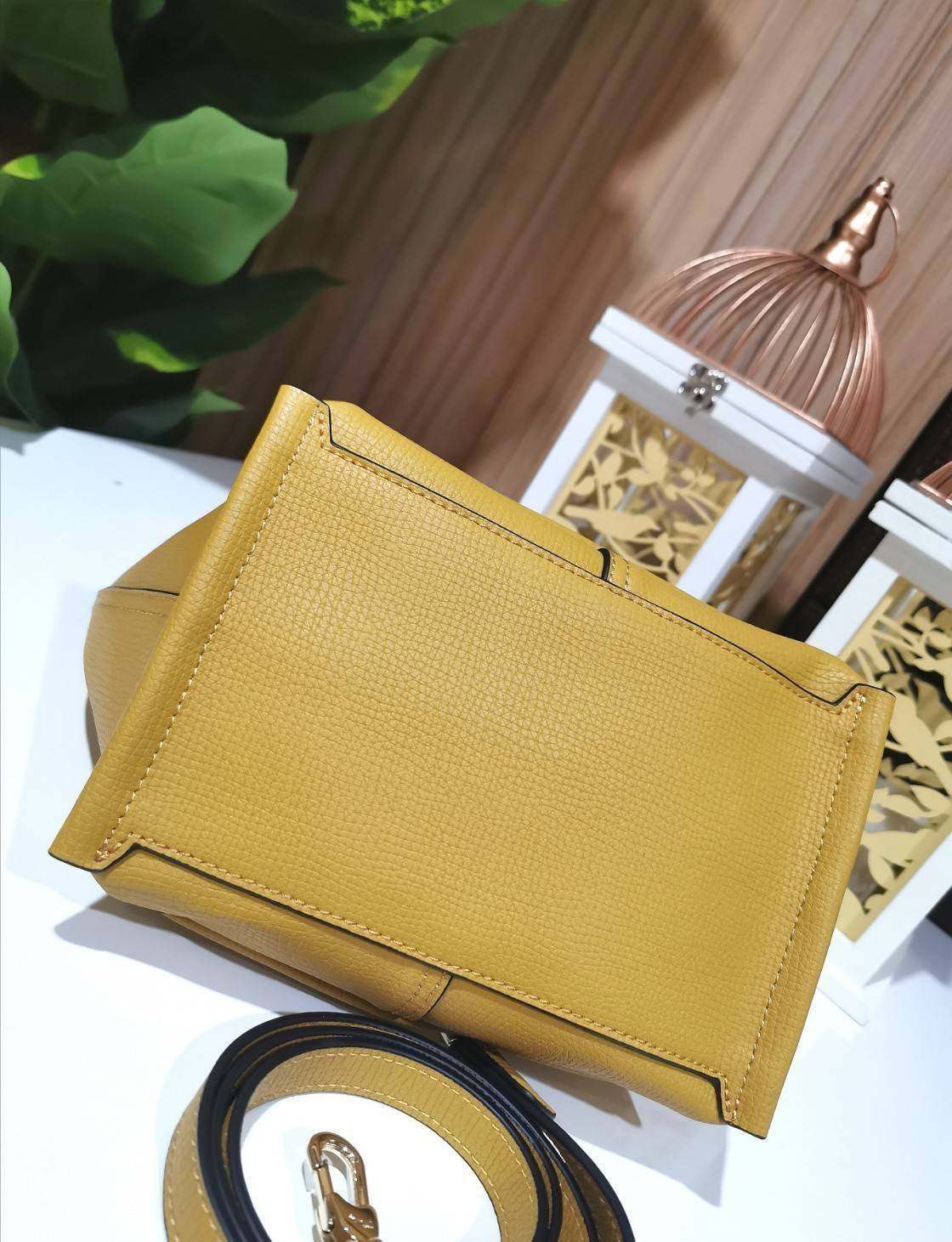 ของแท้ 💯% LONGCHAMP MINI MAILBOX TOP HANDLE BAG กระเป๋าถือหรือสะพายรุ่นหายากดีไซน์คลาสสิควัสดุ yellow