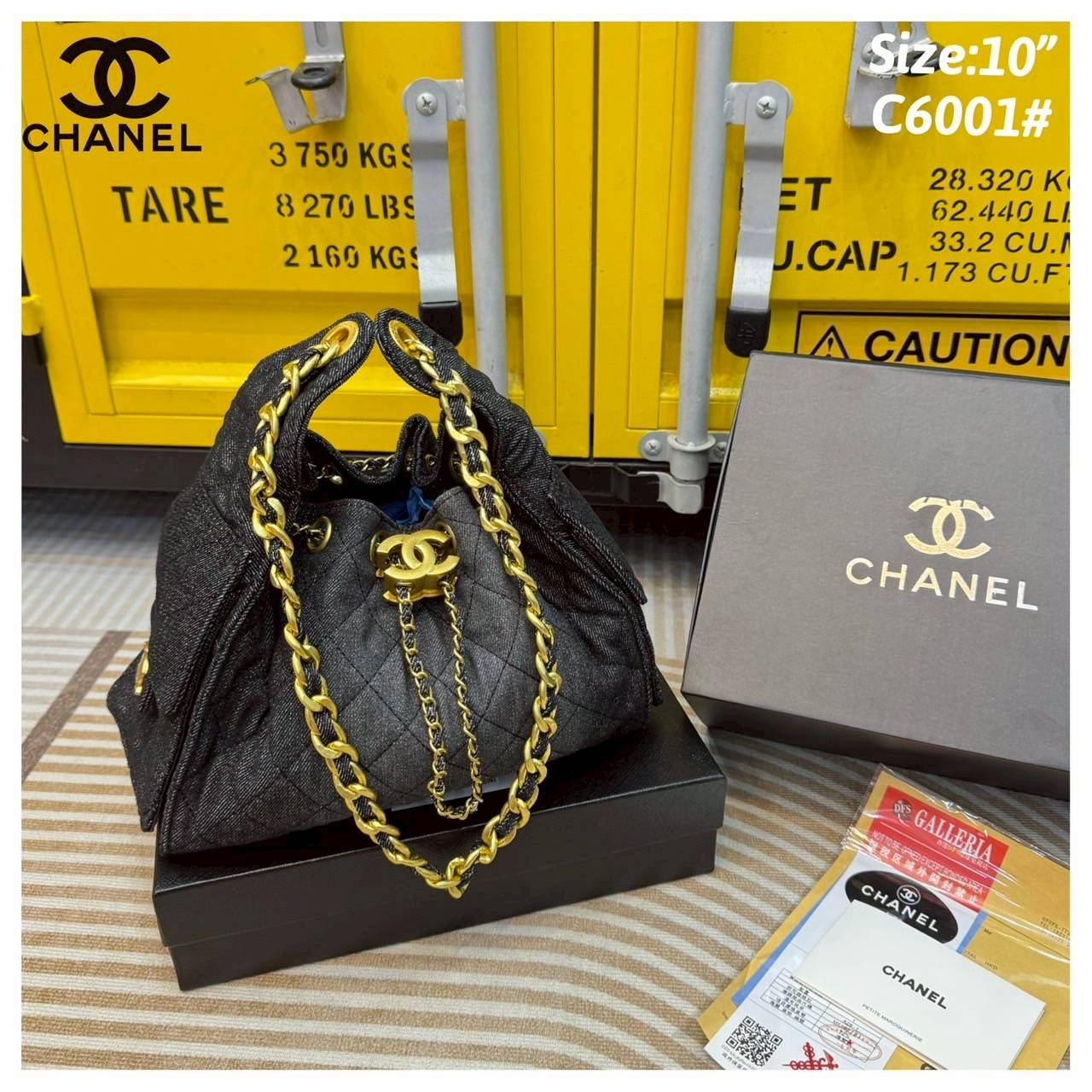 CHANEL 25 Small Handbag กระเป๋าสะพายทรงโฮโบ คอลใหม่ล่าสุด ต้อนรับฤดูกาล SPRING-SUMMER 2025 รูปทรงใช้งานได้จริง จุของได้ ถือเก๋ๆ เอวี่เดย์ลุค