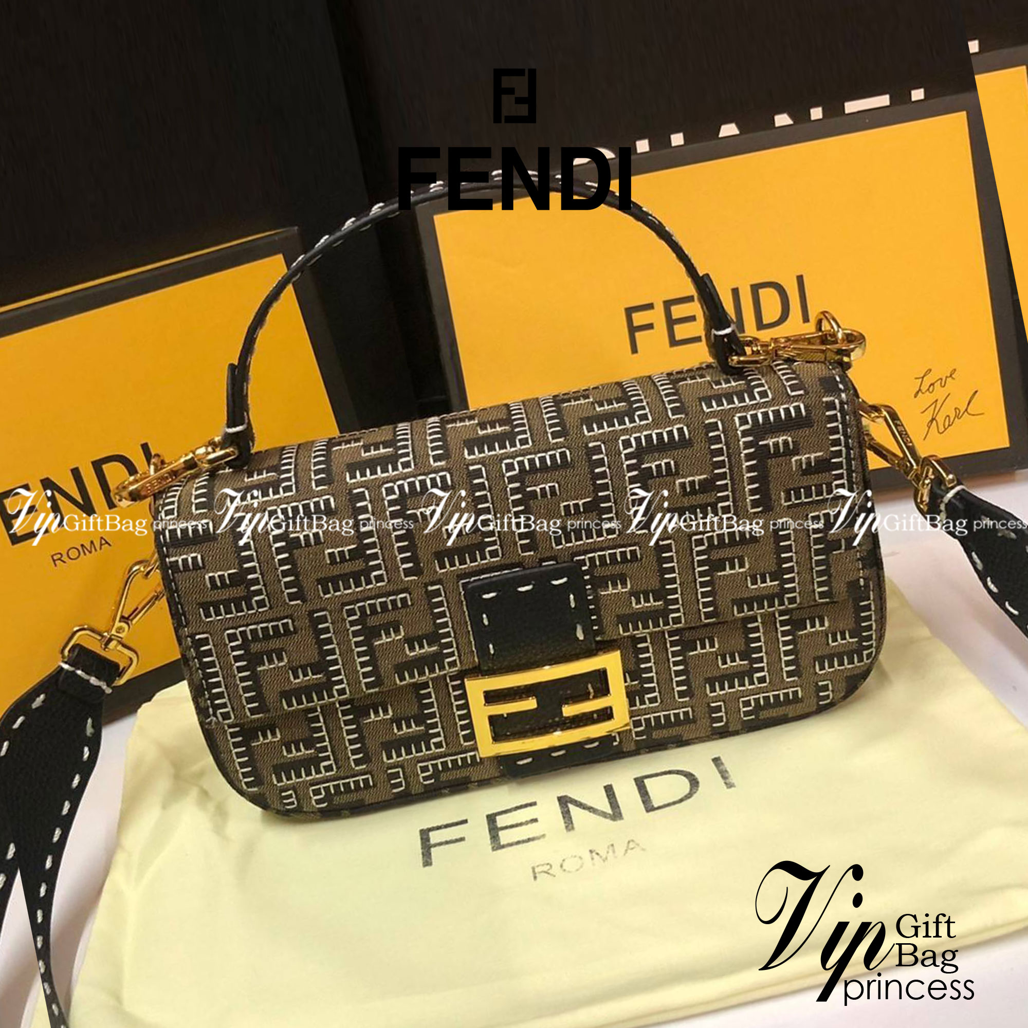 หนังแท้ Fendi Embroidered FF fabric bag กระเป๋าบาแกตต์ขนาดกลางอันเป็นเอกลักษณ์ ผลิตจากผ้าแจ็คการ์ดพร้อมลวดลาย FF สีน้ำตาลอันเป็นเอกลักษณ์ ตกแต่งด้วยงานปักสีตัดกัน ตกแต่งด้วยตัวล็อค FF โดดเด่นด้วยฝาปิดด้านหน้า ตัวล็อคแบบแม่เหล็ก ขอบหนัง