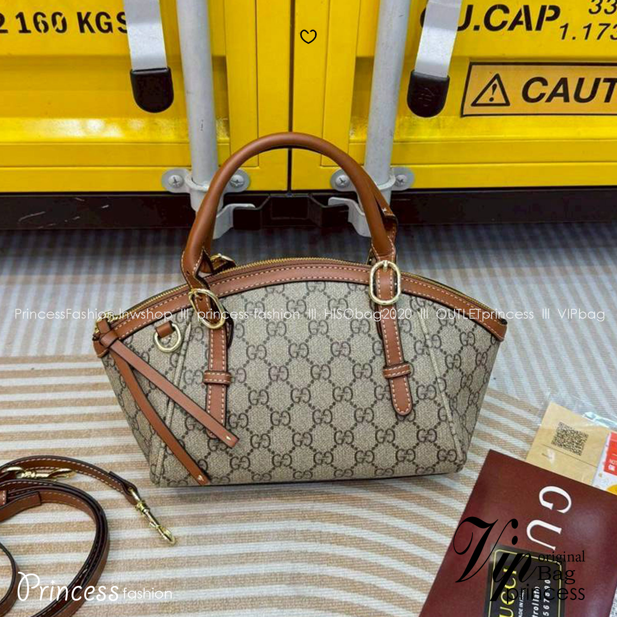 GUCCI GG Emblem small top handle bag กระเป๋าสะพายทรงโท้ทใบเล็ก ที่ขนาดกำลังสวย ใส่ของได้แบบจุกๆ