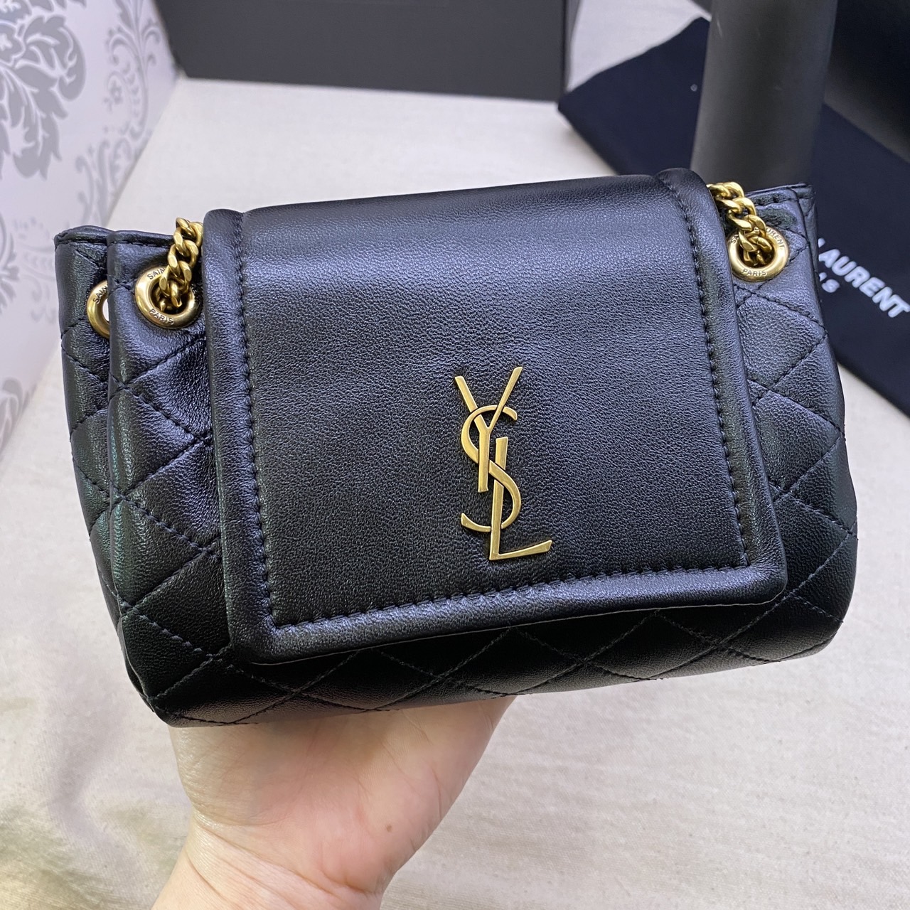 YSL mini nolita Black กระเป๋าสะพายดีไซน์หรูไซส์มินิ เกรดออริ สลับแท้ 1:1 ใช้ต่างประเทศได้ Nolita bag with front flap