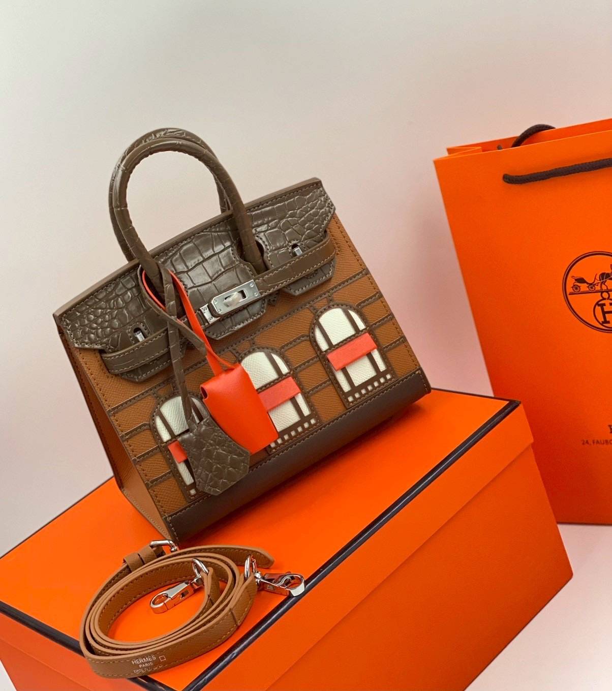 ORI หนังแท้ | Hermes Birkin Bag Faubourg 20cm รุ่นลิมิเต็ด กระเป๋าสะพายที่สุดแห่งหรูหราลัคชู นิยามของความสง่างามเหนือกาลเวลา แบรนด์เนมในฝัน งดงามดั่งเจ้าหญิง แบรนด์ที่บ่งบอกถึงฐานะและรสนิยมของคุณ