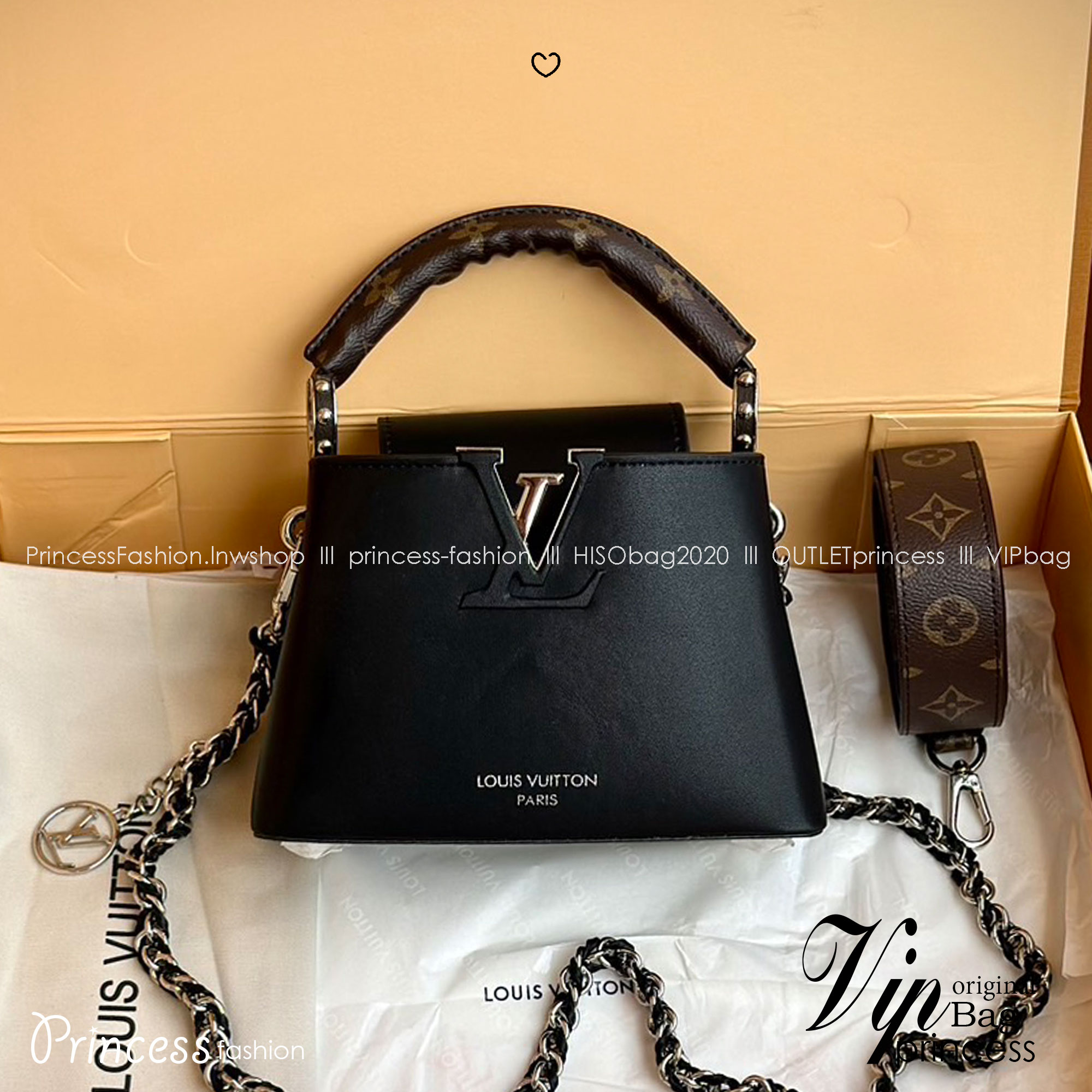 LV Capucines East-West Mini Bag กระเป๋าถือสุดหรู ดีไซน์สวยสีดำคลาสสิค ไซส์มินิดีงามม้ากกกก!! มาพร้อมหูจับในตัว ด้วยรูปทรงวินเทจ ทำให้ไอเท็มนี้สะกดทุกสายตาจริงๆ