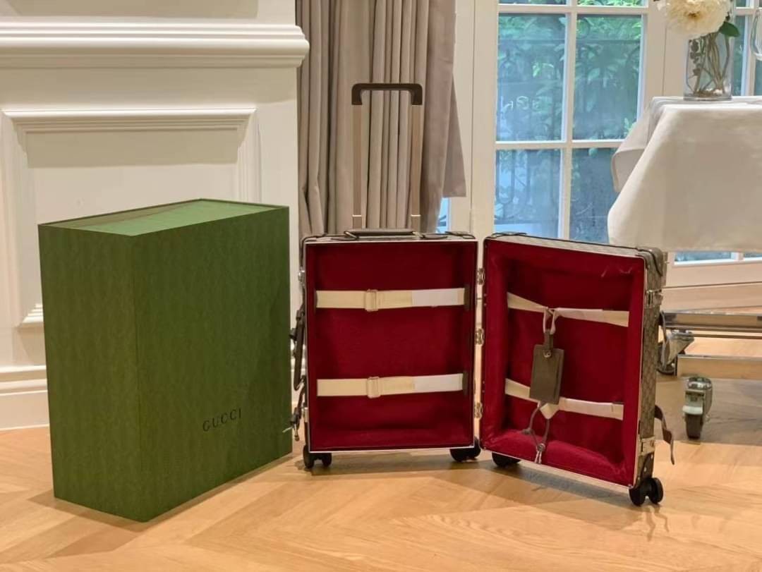 GUCCI Globe-Trotter Carry-On Suitcase / GUCCI globetrotter luggage พร้อมส่ง เกรดท็อปออรินอล งานเหมือนสุด หนังแท้ สวยงามตามรูป TOP ORIGINAL 1:1 เกรดเทียบแท้ ใช้สลับแท้ได้ ใช้งานต่างประเทศได้