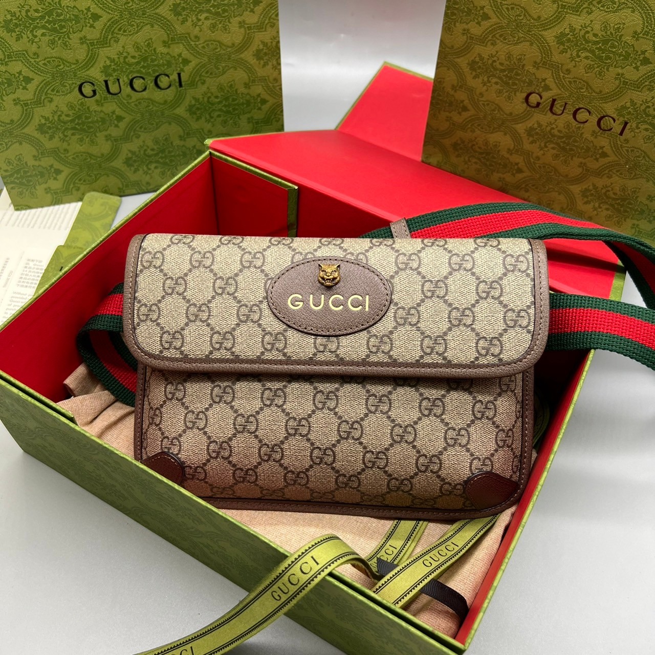 GUCCI Neo Vintage GG Supreme belt bag / Gucci Belt bag เกรดใช้งานสลับของแท้ เกรดออริจินอล ใช้ได้ทั้งชายหญิง งาน unisex ผลัดกันใช้ ^-^ ก็ได้ งานสวยตามรูป สินค้าขายดี ภาพสินค้าถ่ายจากงานขายจริง ใช้งานต่างประเทศได้
