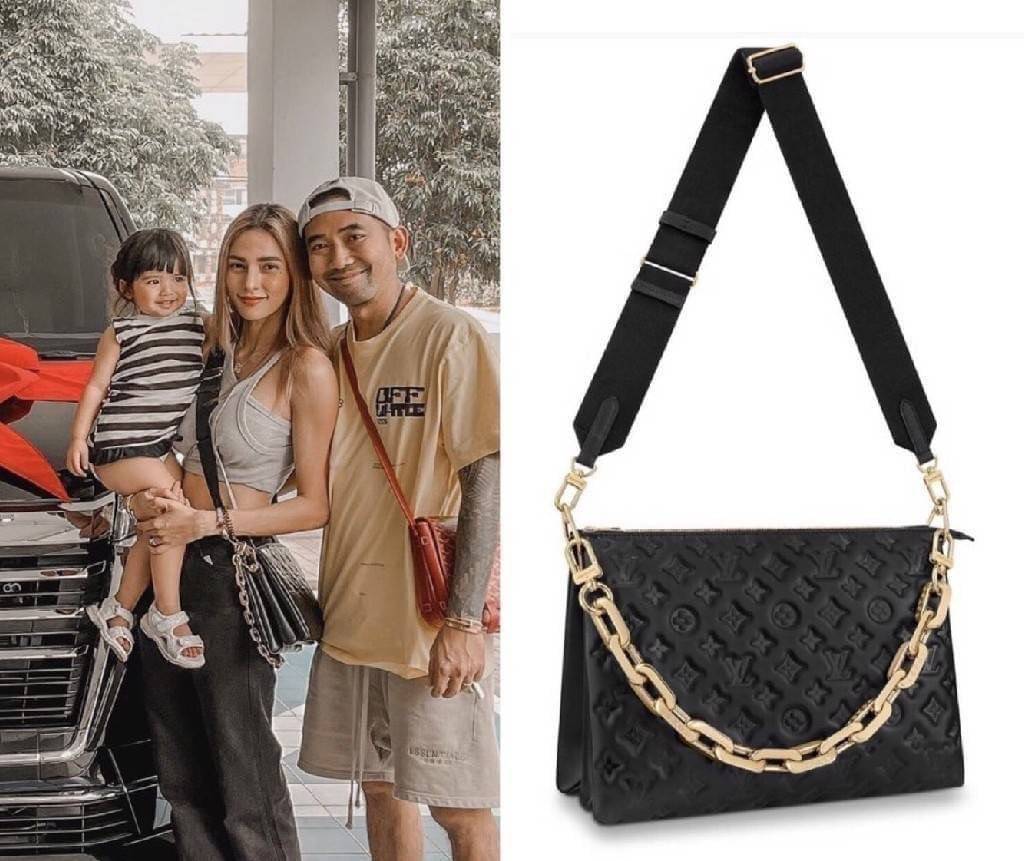 LV HANDLE POUCH MONOGRAM กระเป๋าสะพายกึ่งคลัชท์ สุดล้ำ ใหม่ล่าสุดมาแรงมาก ด้วยความสวยปังตั้งแต่แรกเห็น วัสดุหนังแกะปั๊มลายสวยคม มาพร้อมสาย 2 เส้น เลิศๆ มีสายโซ่ที่มีดีเทลละเอียดไม่ซ้ำ และสายสปอร์ตครอสบอดี้ ที่จะคล้องไว้ทั้งสองเส้นก็ดีงาม หรือสลับใช้ตามลุค