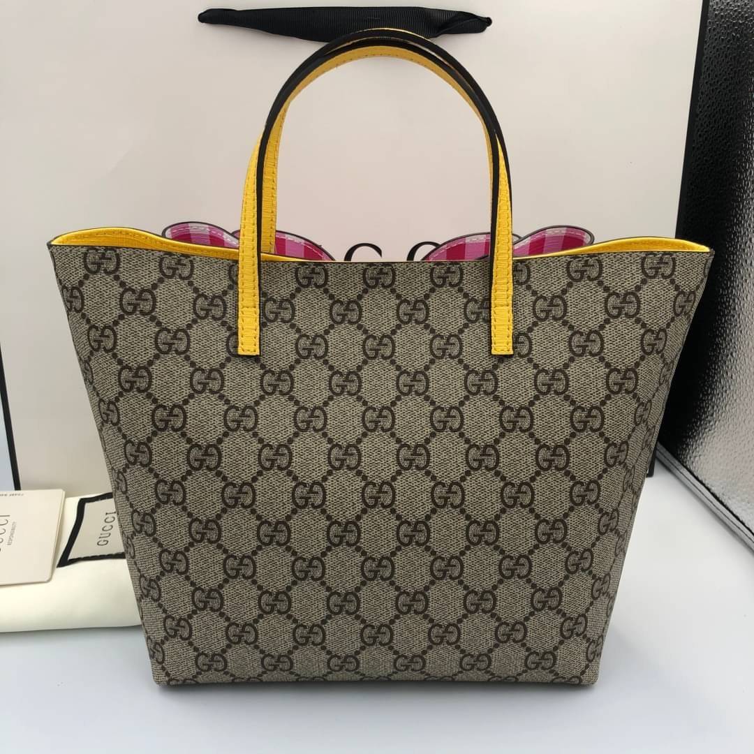 VIP 】Animal-Friendly Gucci Kid GG Supreme Tote Bag งานหนังแท้ทรงตั้งสวย ขนาดกะทัดรัด จุของได้เยอะ ใช้ได้ทั้งเด็กและผู้ใหญ่ น่ารักมากค่ะ