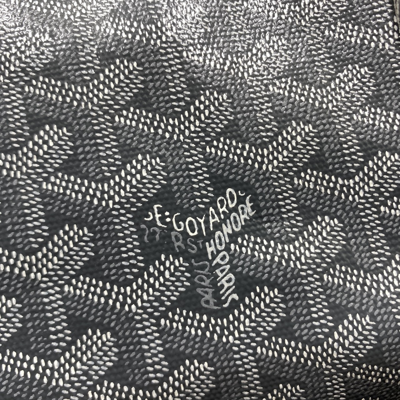 ORI หนังแท้ | Goyard Barrel 40 Sports Bag กระเป๋าสะพายทรง Keepall ใบใหญ่ ดีไซน์สปอร์ต ภายในโล่งกว้าง จุของได้เยอะ มีหูจับด้านบน เพิ่มฟังชั่นหูหิ้วด้านข้าง สะดวกใช้งาน