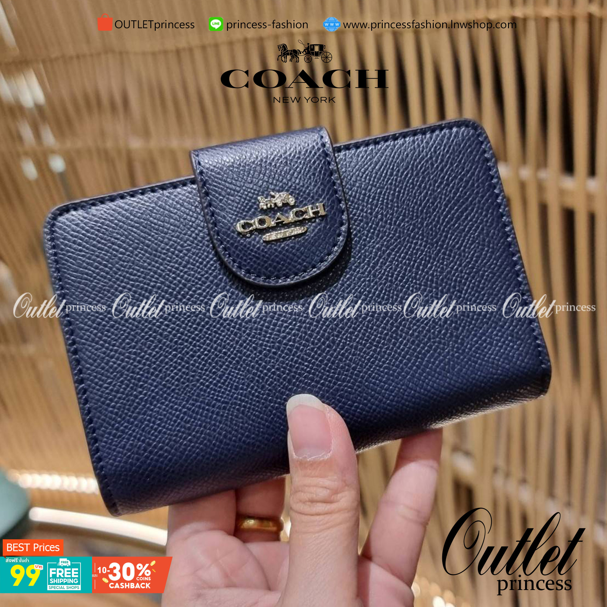 COACH 6390 MEDIUM CORNER ZIP WALLET เดอะเบสท์รุ่นที่สาวๆตามหา!! ดีไซน์ใหม่ สวยสะกด!! กระเป๋าสตางค์ใบกลาง สีคลาสสิค เรียบแต่แฝงความหรู บอกเลยว่ามันละมุนมาก!! ด้วยวัสดุหนัง crossgrain ที่ดูแลรักษาง่าย และยังดูผู้ดี ถือใช้แล้วขับผิวทุกสี ภายในมีช่องใส่บัตรแล
