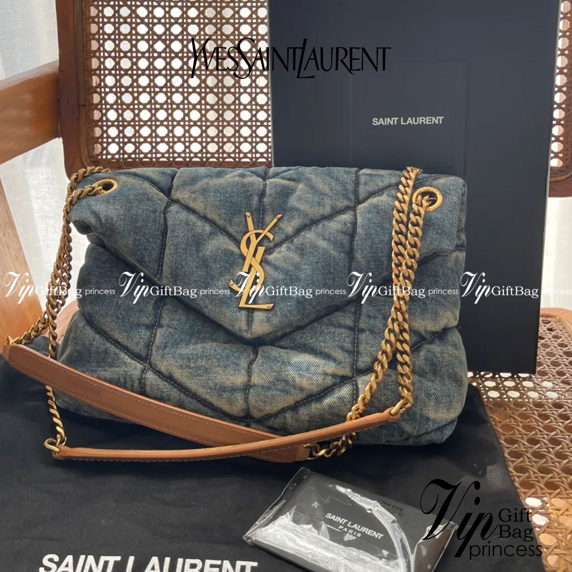 YSL SAINT LAURENT Loulou Danim Shoulder Bagblue bag กระเป๋าสะพายผ้ายีนส์เดนิมควิลท์ อะไหล่ทอง สีตัดกันสวยมากค่ะ รอบนี้มา 2สี โทนยีนส์ดำ และฟ้า สวยเท่ๆ ไปเลยค่า งานดูดีมีระดับ ชนช็อป ปั้มทุกจุดเป๊ะมากก สายสามารถดึงสั้นยาวได้ค่ะ
