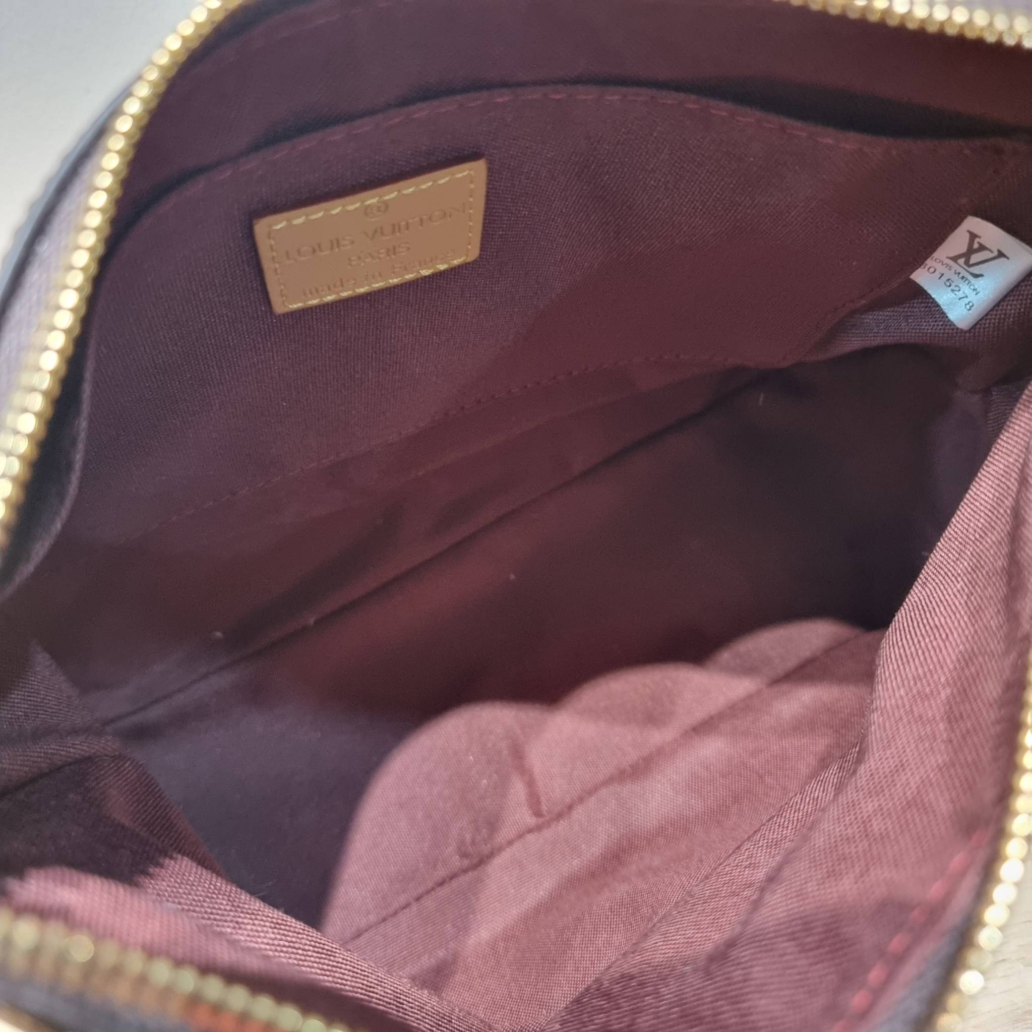 LV Odeon PM 2020 กระเป๋าสะพาย ดีไซน์คลาสสิค ใบใหญ่กำลังดี ทำให้ใช้งานได้สะดวก วัสดุหนังแคนวาสทนทาน