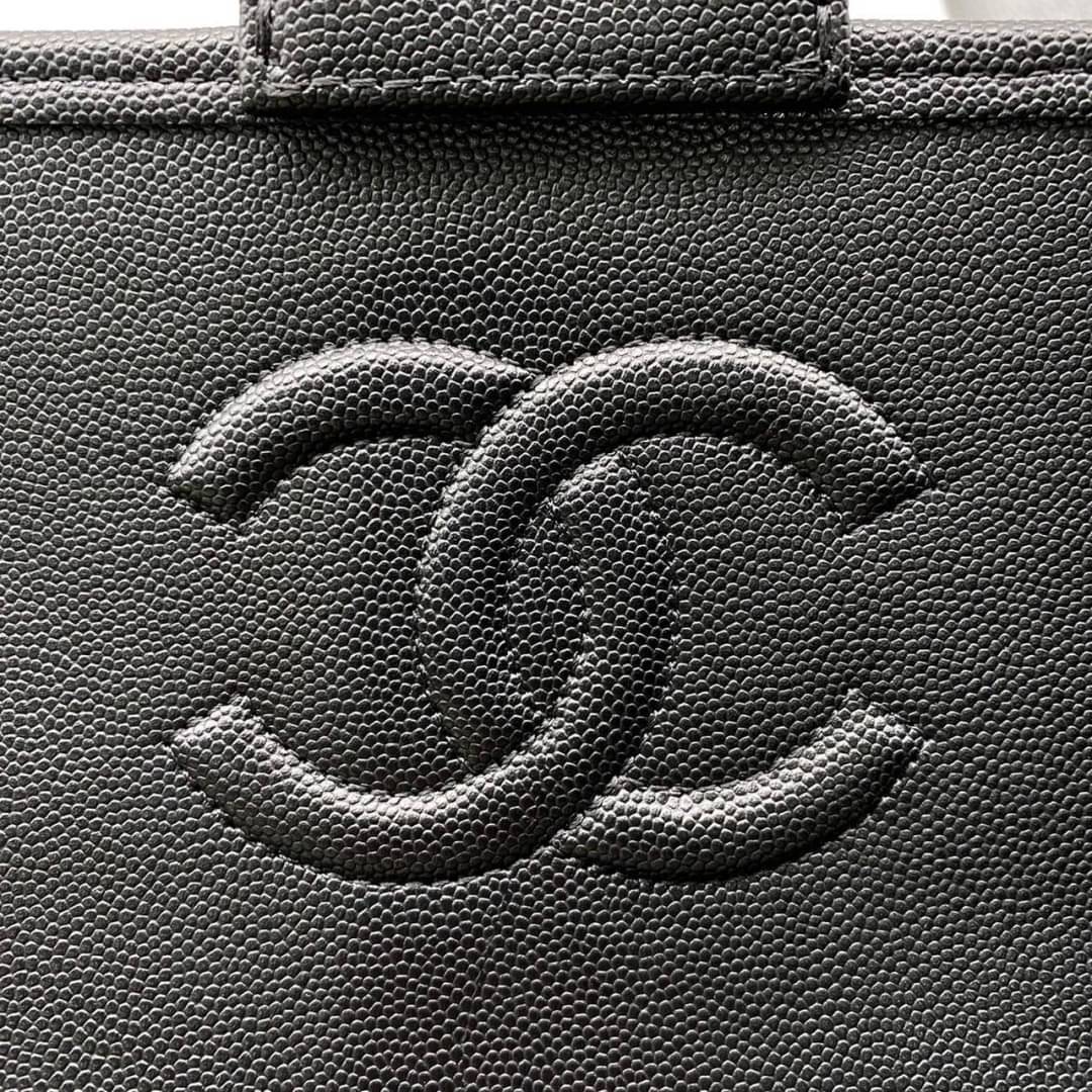 Chanel Handle Flap bag / Chanel caviar Quilted Medium Sweet Classic handle Flap bag เกรดออริจินอล กระเป๋าสะพายทรงเหลี่ยมมาใหม่ พร้อมหูหิ้วด้านบน งานหนังสวยมาก