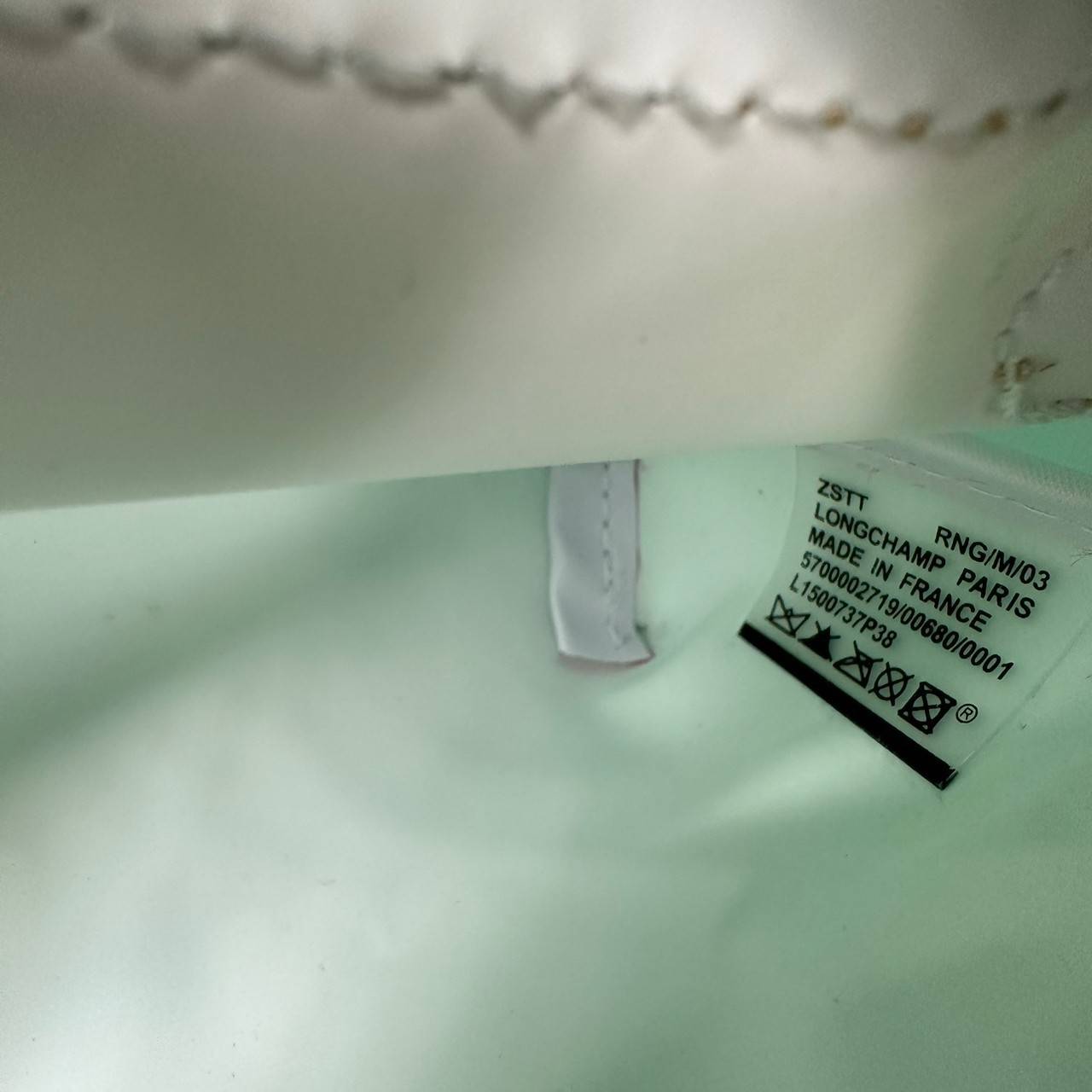 LONGCHAMP LE PLIAGE ORIGINAL Pouch with handle กระเป๋าใบเล็กขนาดกระทัดเหมาะกับใส่ของจำเป็นจุกจิก กันน้ำได้ พร้อมส่ง