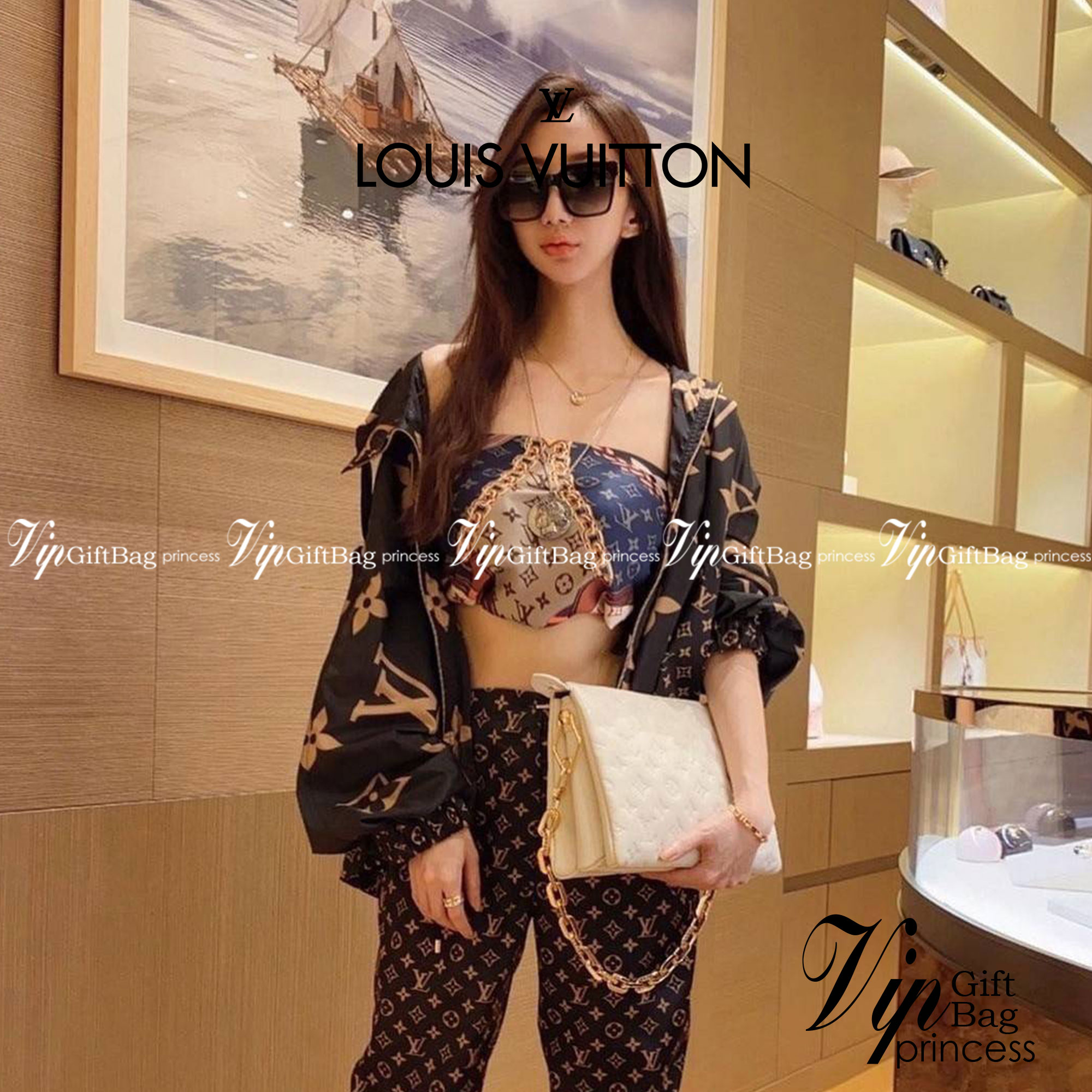 LV HANDLE POUCH MONOGRAM กระเป๋าสะพายกึ่งคลัชท์ สุดล้ำ ใหม่ล่าสุดมาแรงมาก ด้วยความสวยปังตั้งแต่แรกเห็น วัสดุหนังแกะปั๊มลายสวยคม มาพร้อมสาย 2 เส้น เลิศๆ มีสายโซ่ที่มีดีเทลละเอียดไม่ซ้ำ และสายสปอร์ตครอสบอดี้ ที่จะคล้องไว้ทั้งสองเส้นก็ดีงาม หรือสลับใช้ตามลุค