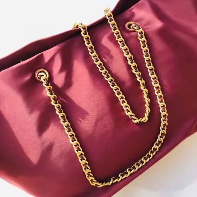 TORY BURCH Ella Chain Tote 32cm / TORY TOTE NYLON BAG พร้อมส่ง 4 สี กระเป๋าสะพายทรงโท้ท จุของได้เต็มที่ น้ำหนักเบา รูปทรงคลาสสิคชวนใช้